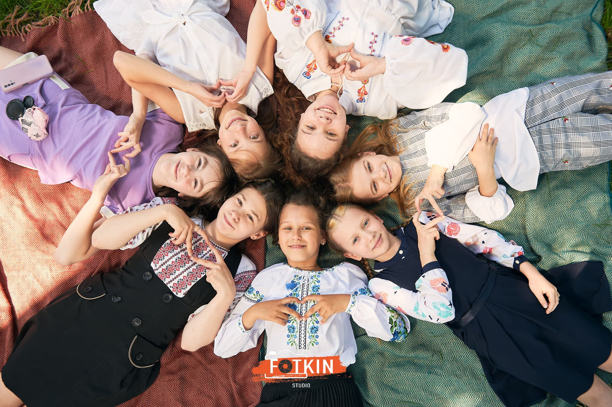 Випускні фотоальбоми для 4 класу Київ та область. Випускні альбоми фотокниги Київ та Дніпро