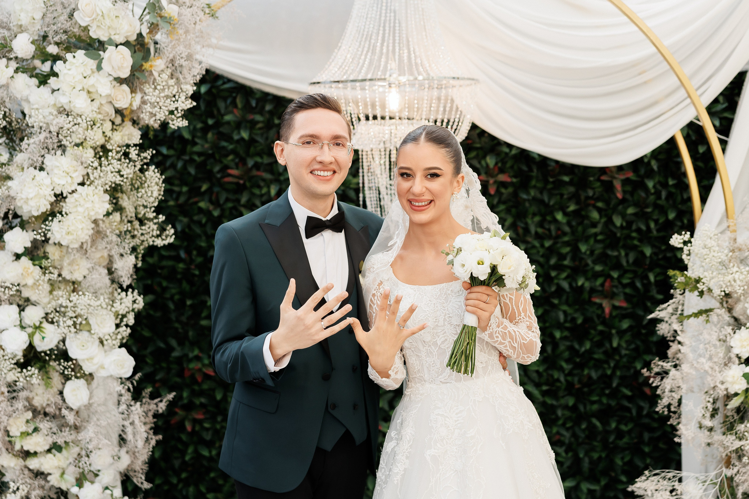 Serghei & Erica — Queen Residence. Servicii Foto și Video 067188353