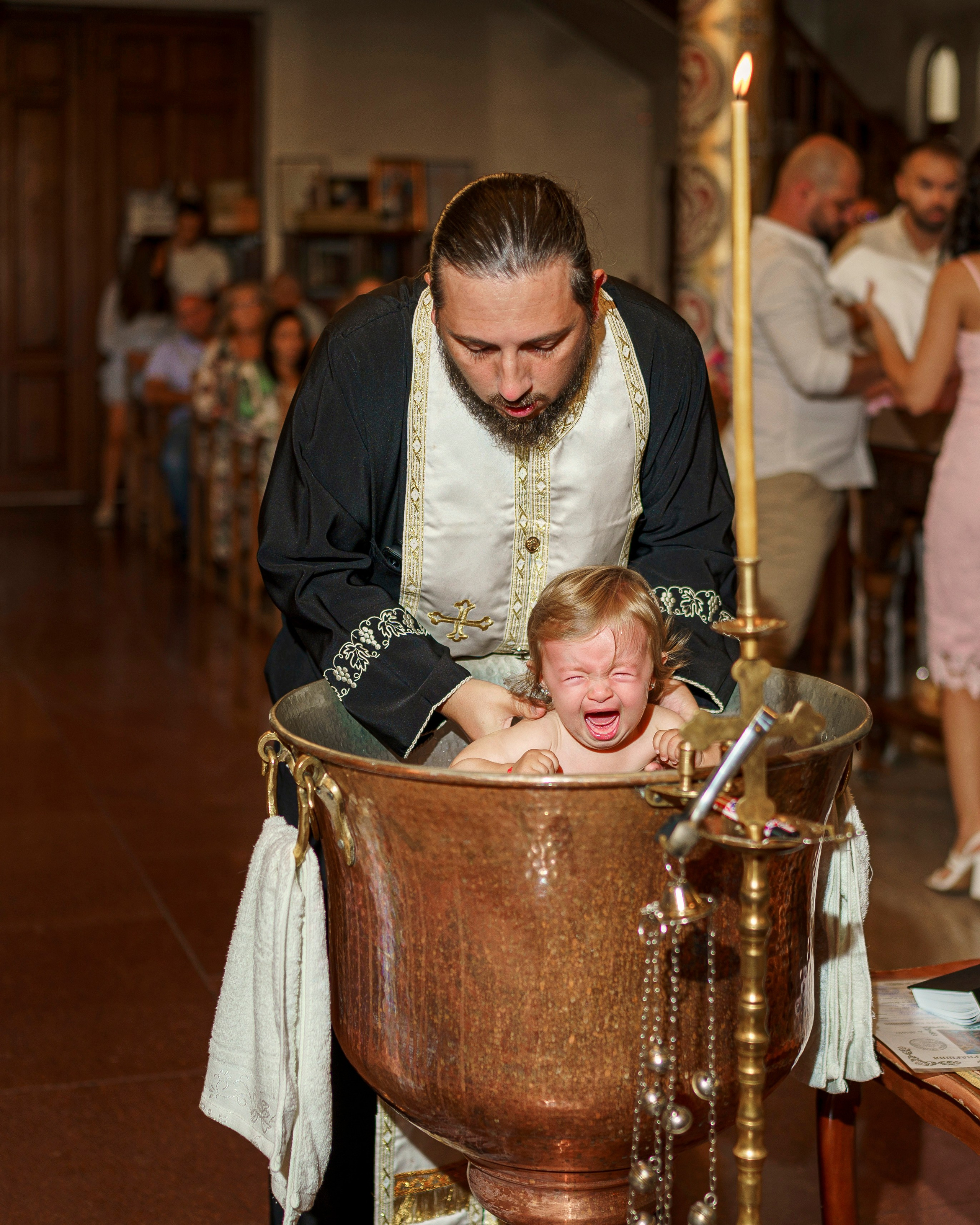 Фотограф за кръщенета и семейни тържества-Пловдив. Професионален фотограф в Пловдив и областта