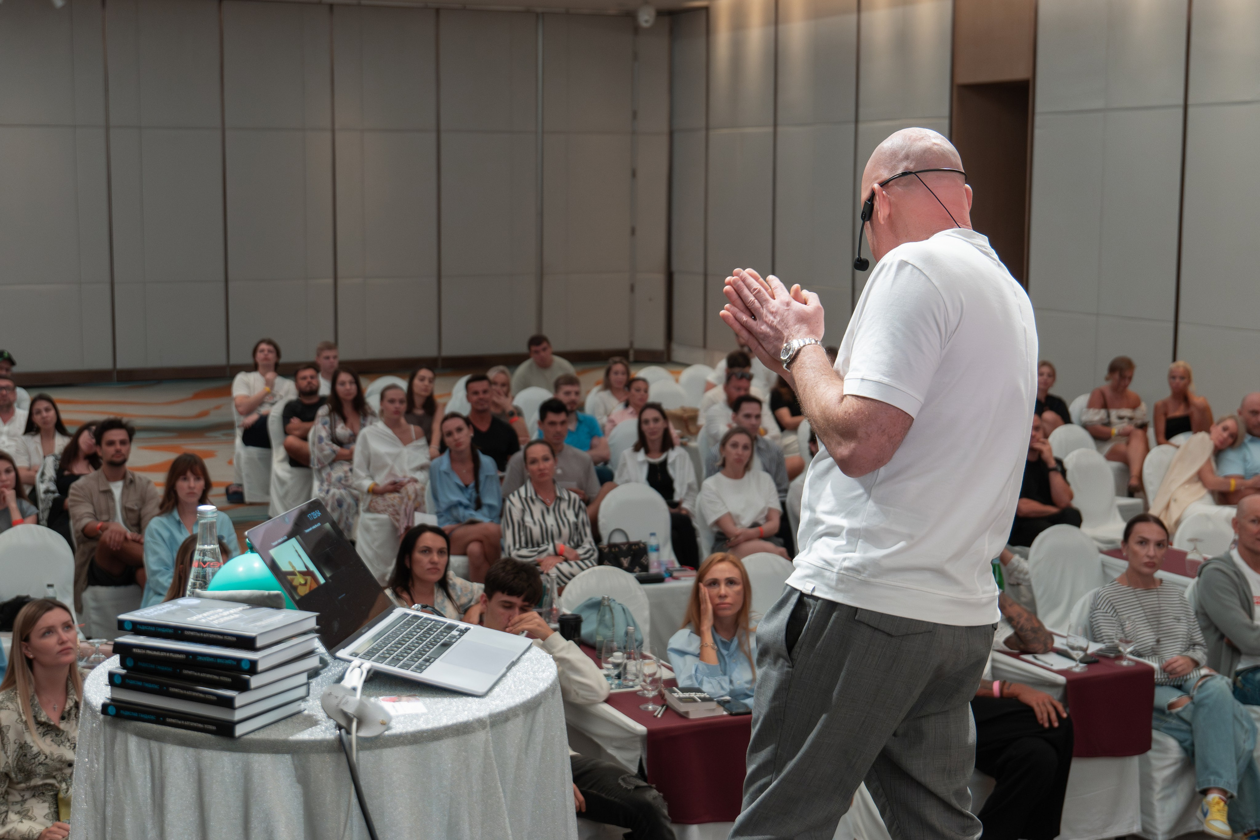 UPGRADE WEEKEND. АФИША|ФОТОРЕПОРТАЖИ|ИВЕНТЫ|ПХУКЕТ