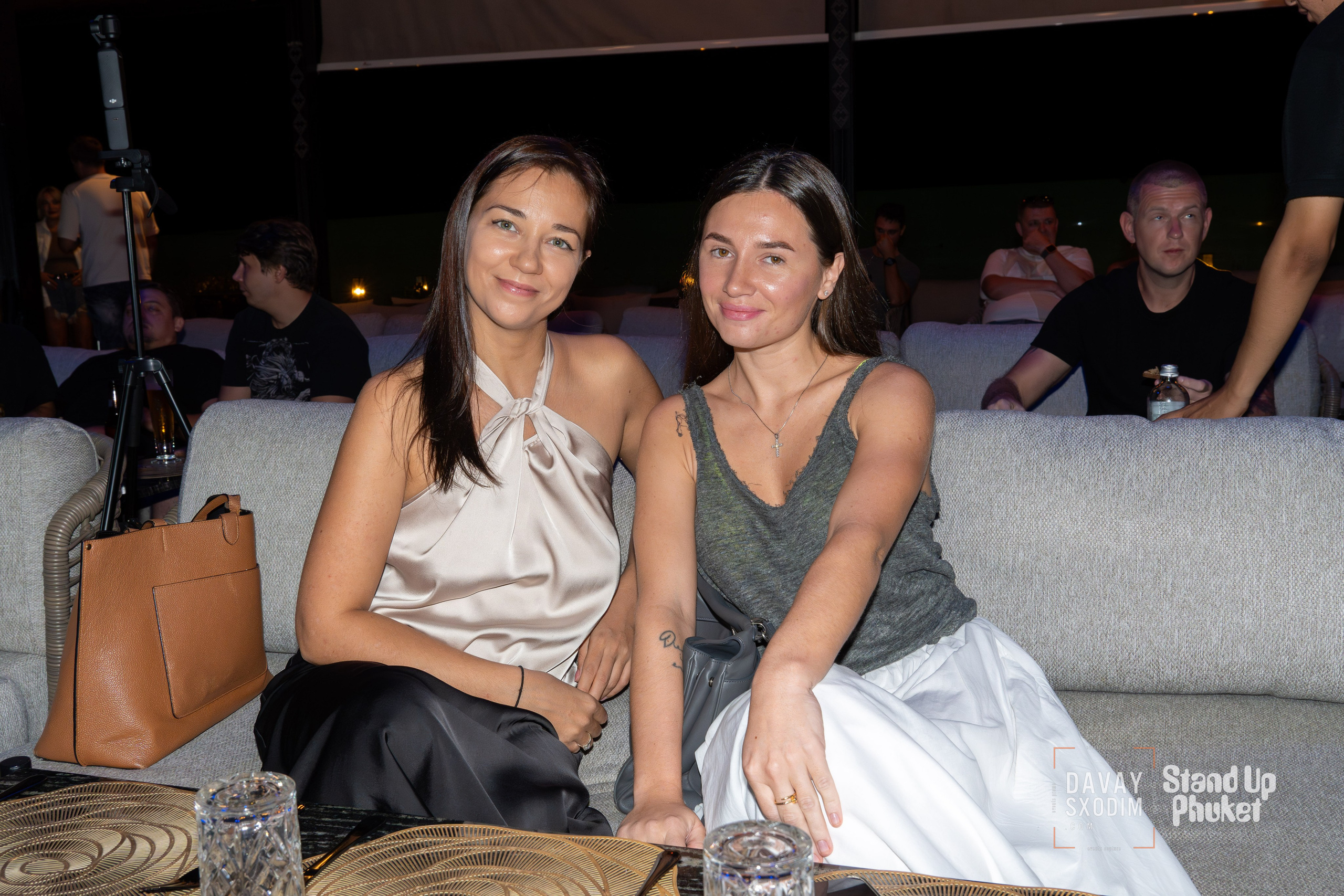 Standup Влада Лапина | Фоторепортаж | Афиша | DAVAYSXODIM.com PHUKET. АФИША|ФОТОРЕПОРТАЖИ|ИВЕНТЫ|ПХУКЕТ