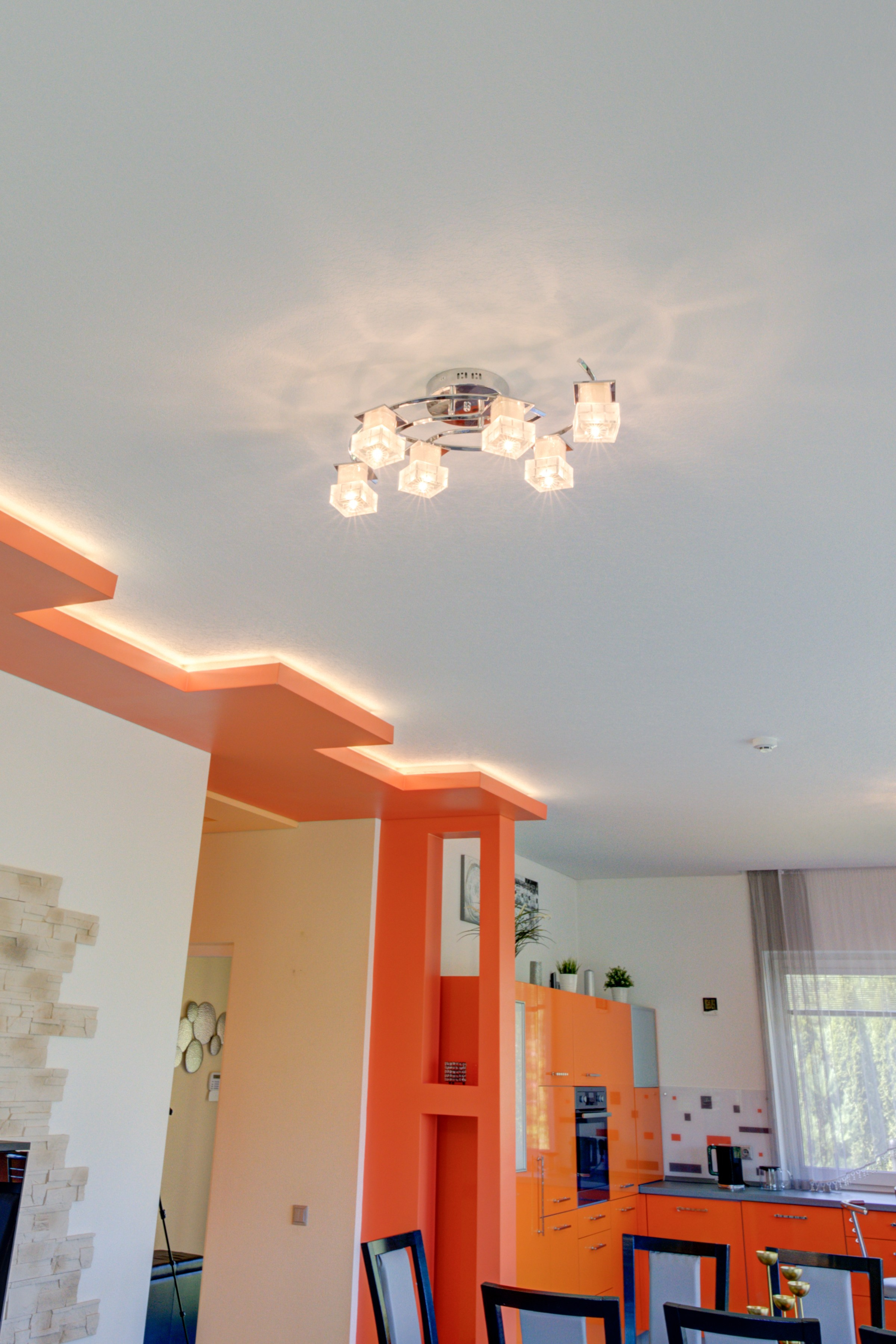 Žudiškių k. Ežero g. 70, Rešes sen. Elina Sapiega fotografė Vilniuje