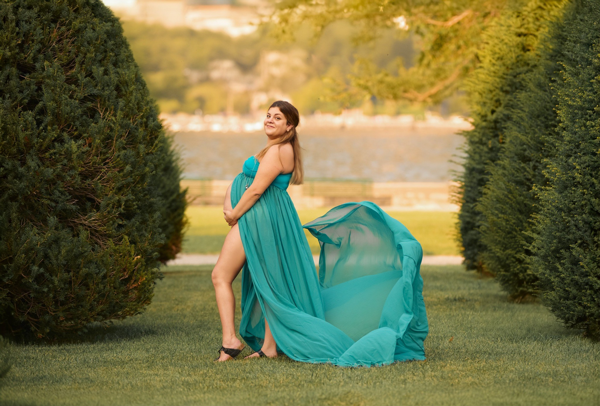 GRAVIDANZE ALL’ESTERNO. Fotografo matrimonio Lago di Como Ferrari Media Production