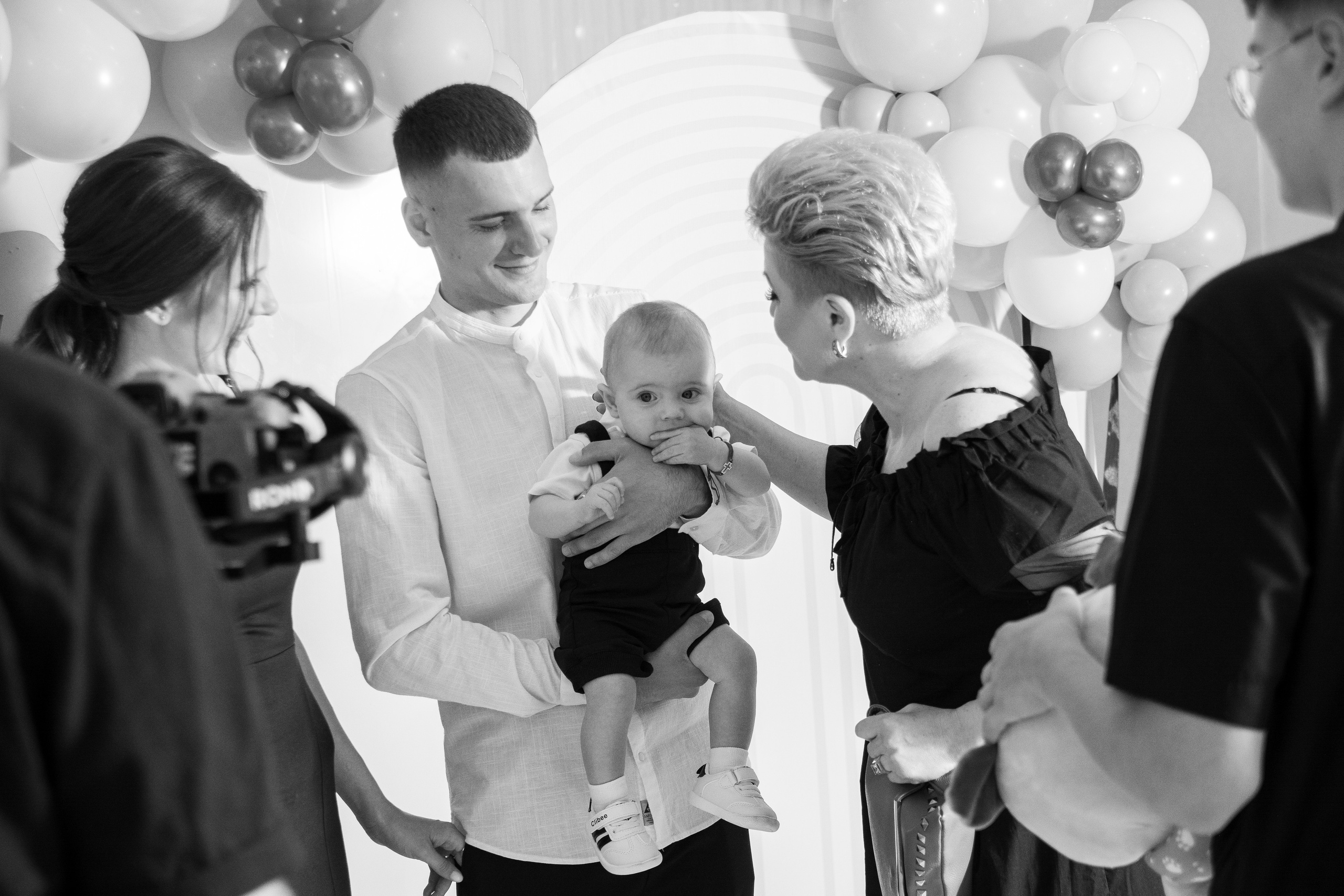 Праздники / семейные фото / свадьбы / свадебные фотосеты / репортажная съёмка