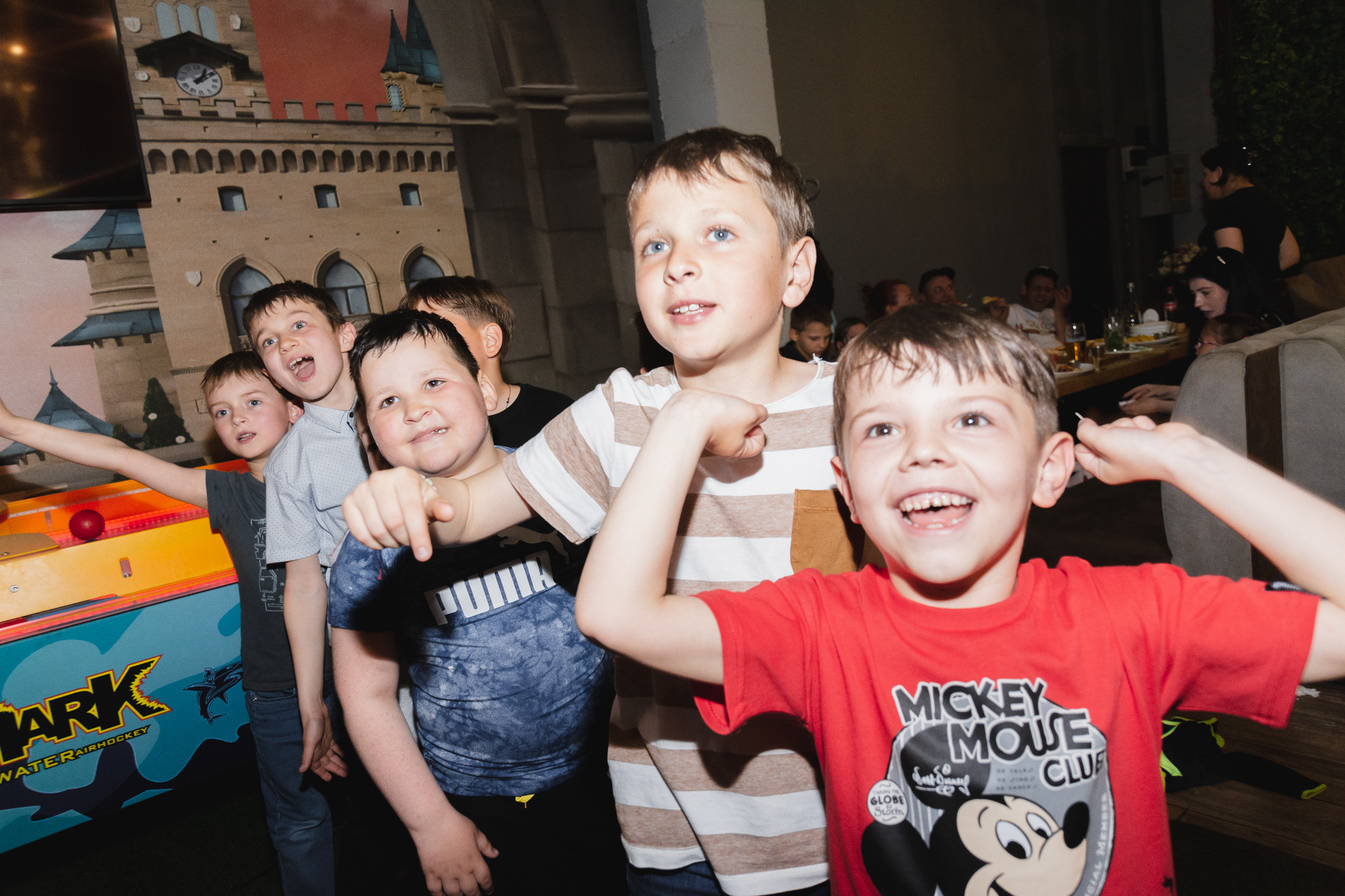 Праздники / семейные фото / свадьбы / свадебные фотосеты / репортажная съёмка