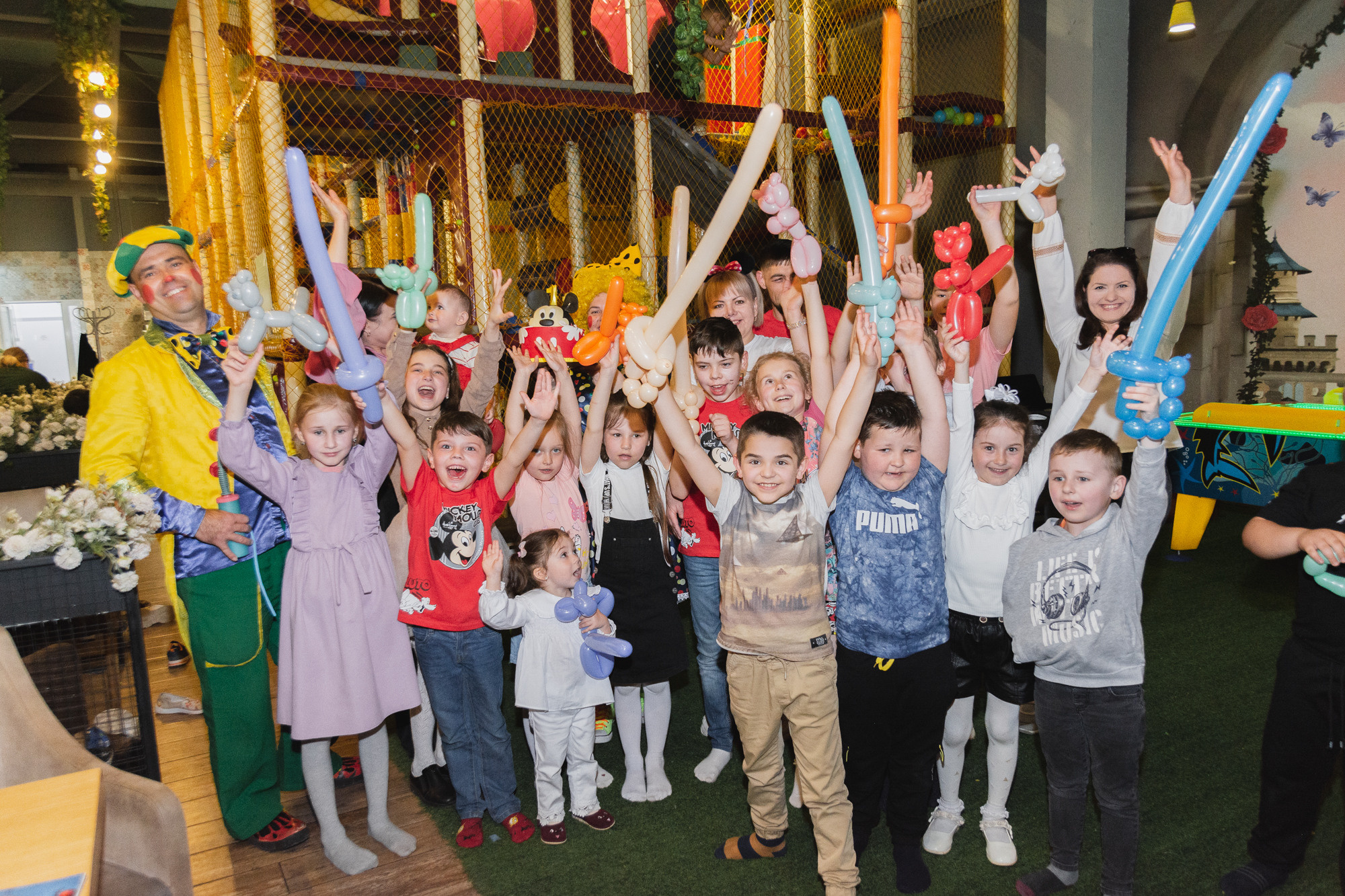 Праздники / семейные фото / свадьбы / свадебные фотосеты / репортажная съёмка