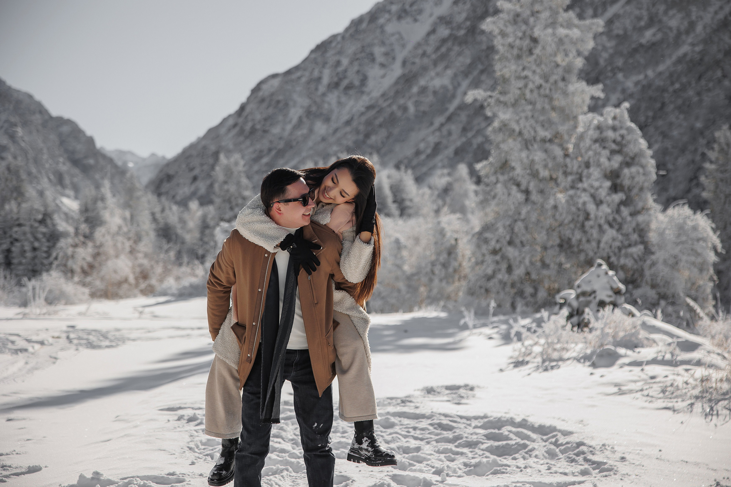 Зимняя Ала Арча 2025 год. Свадебный и семейный фотограф в Бишкеке Давлетбаев Талгат