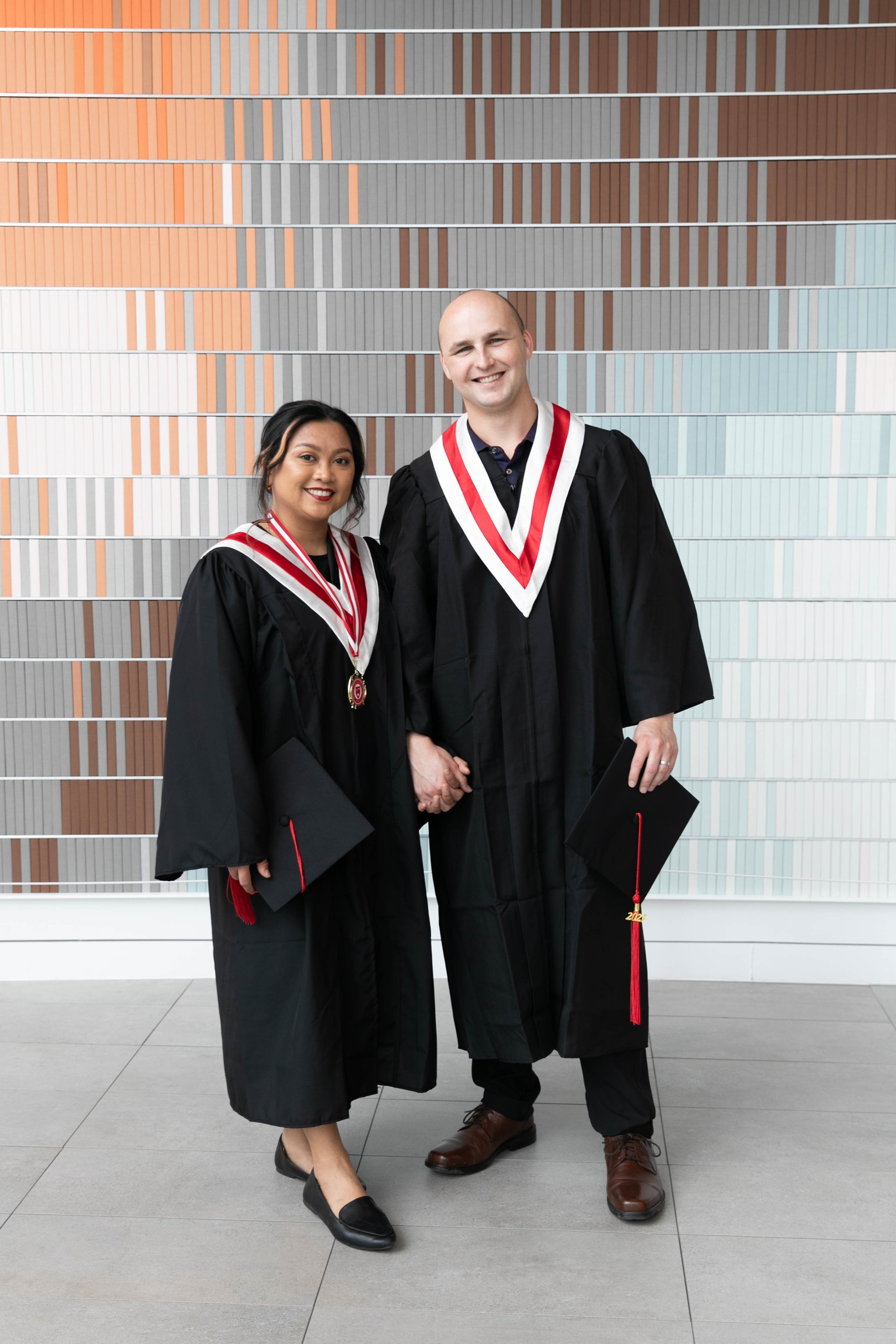 Hoeving Graduation — Downtown Calgary. Fotografía accesible en Calgary