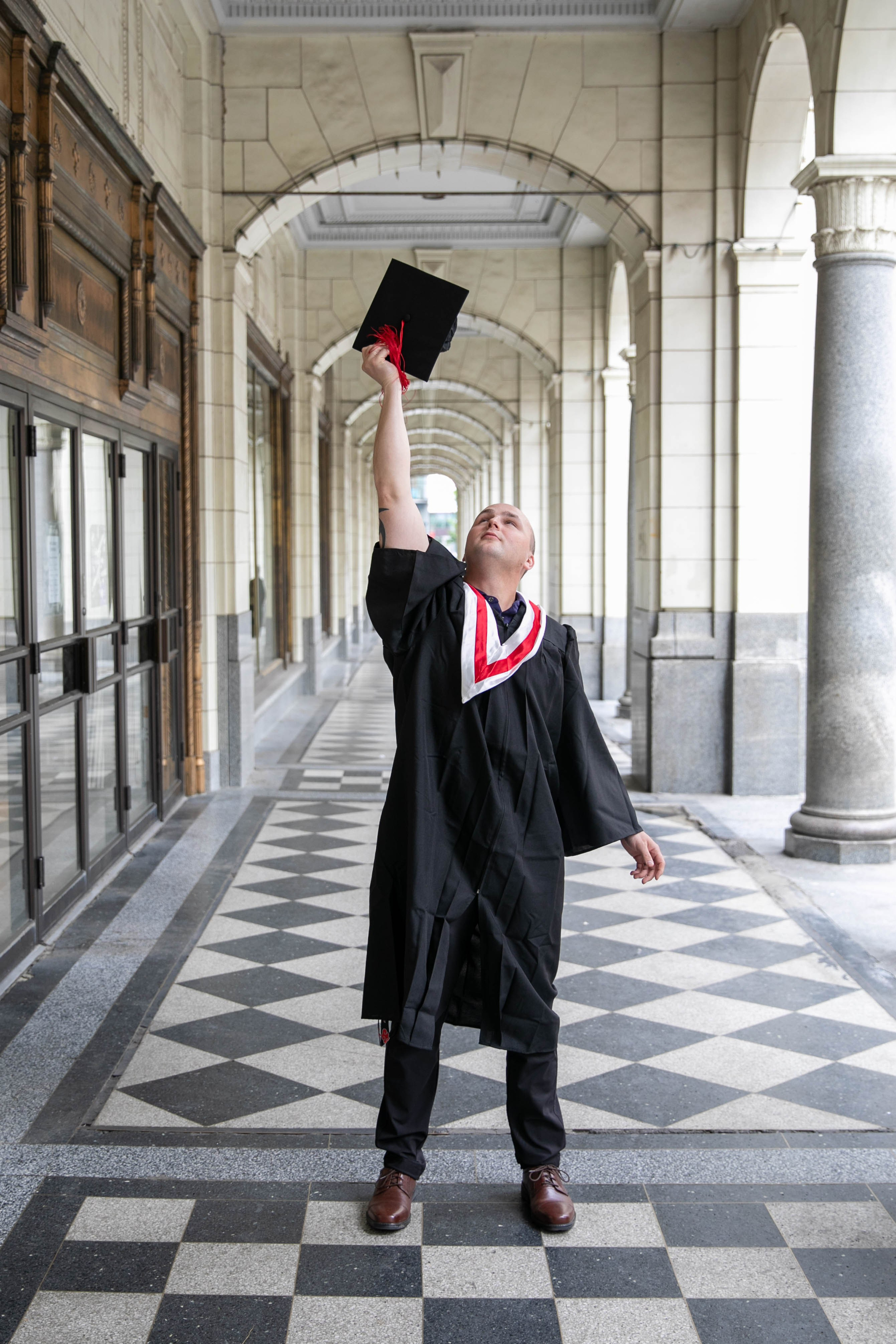 Hoeving Graduation — Downtown Calgary. Fotografía accesible en Calgary