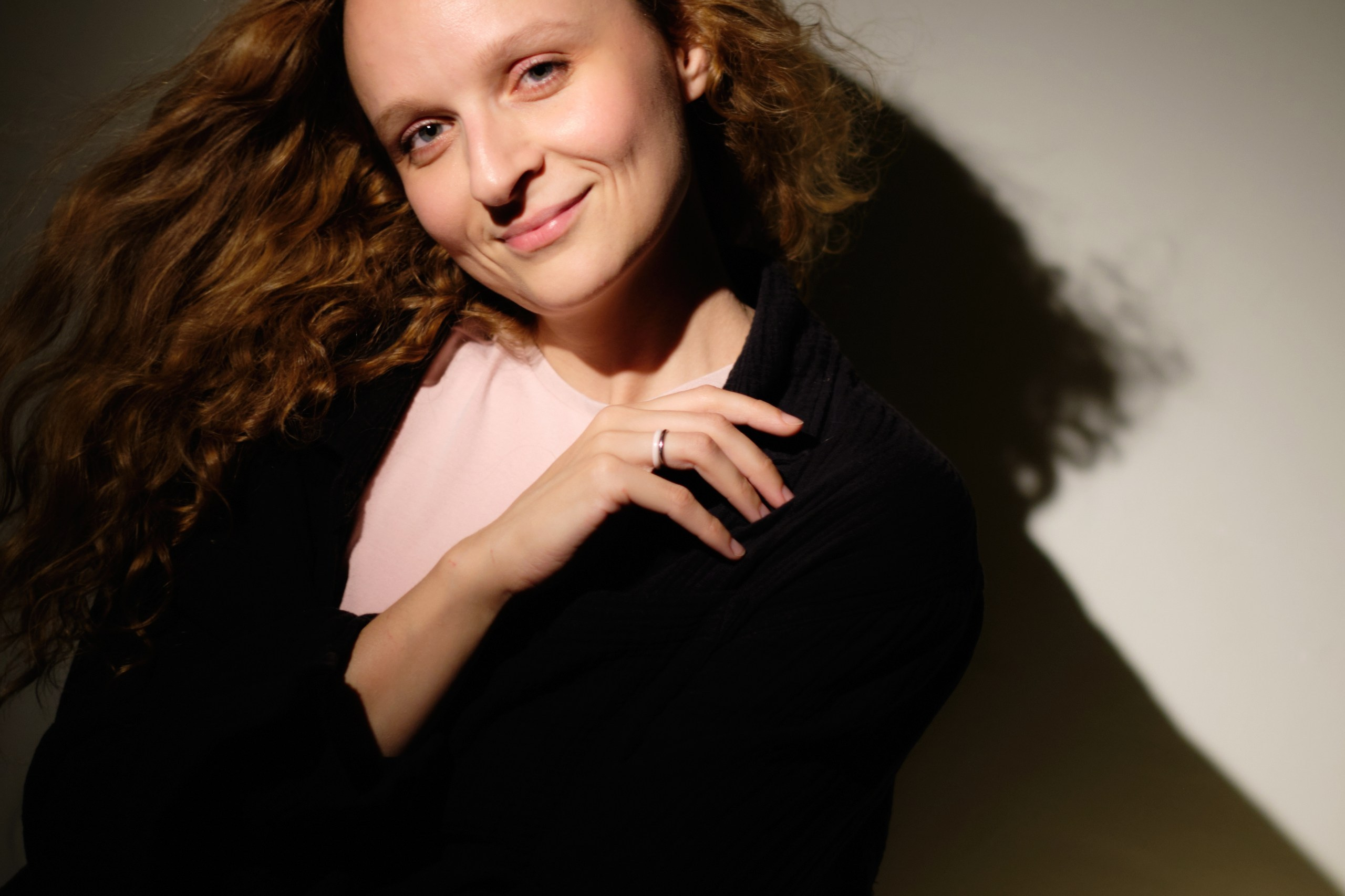 Photoshoot in Montenegro. Portrait of Kate. Photographer, photo artist Alena Novgorodtseva