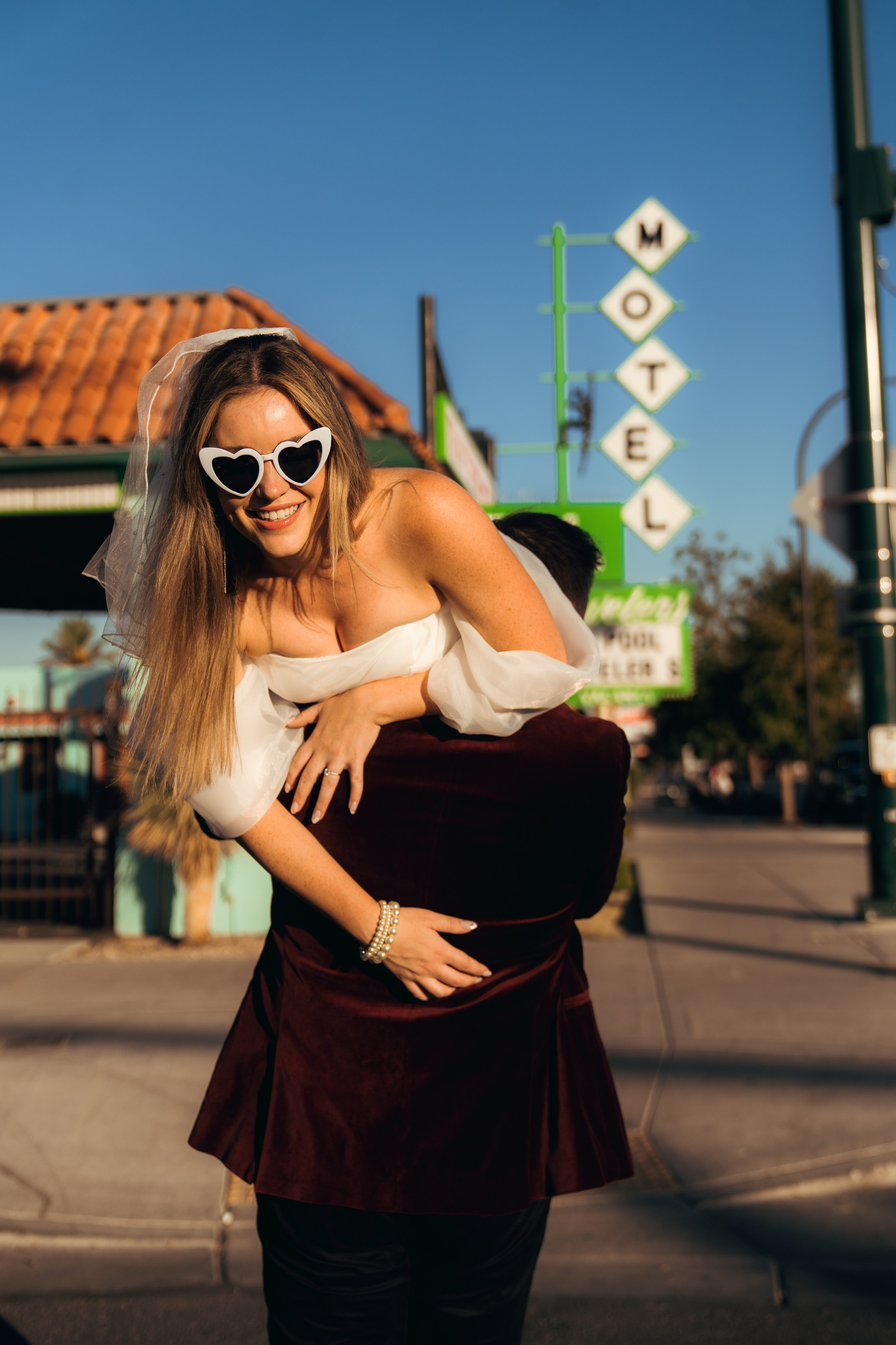 Madison&Ryan. Wedding & elopement photographer Viktoriya Kravtsov. Las Vegas