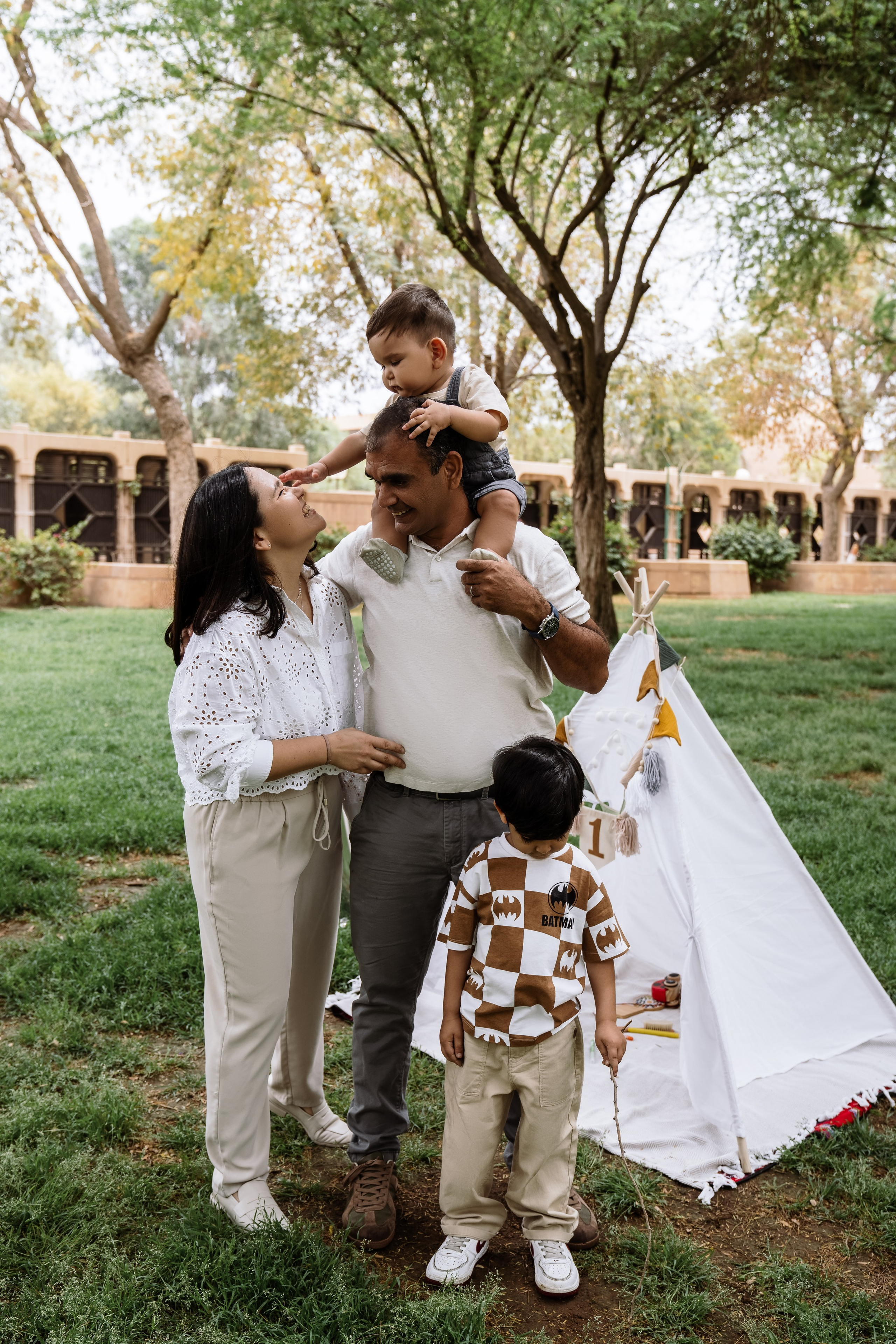 Family, kids. Portrait, Lifestyle and Lovestory photographer in Riyadh