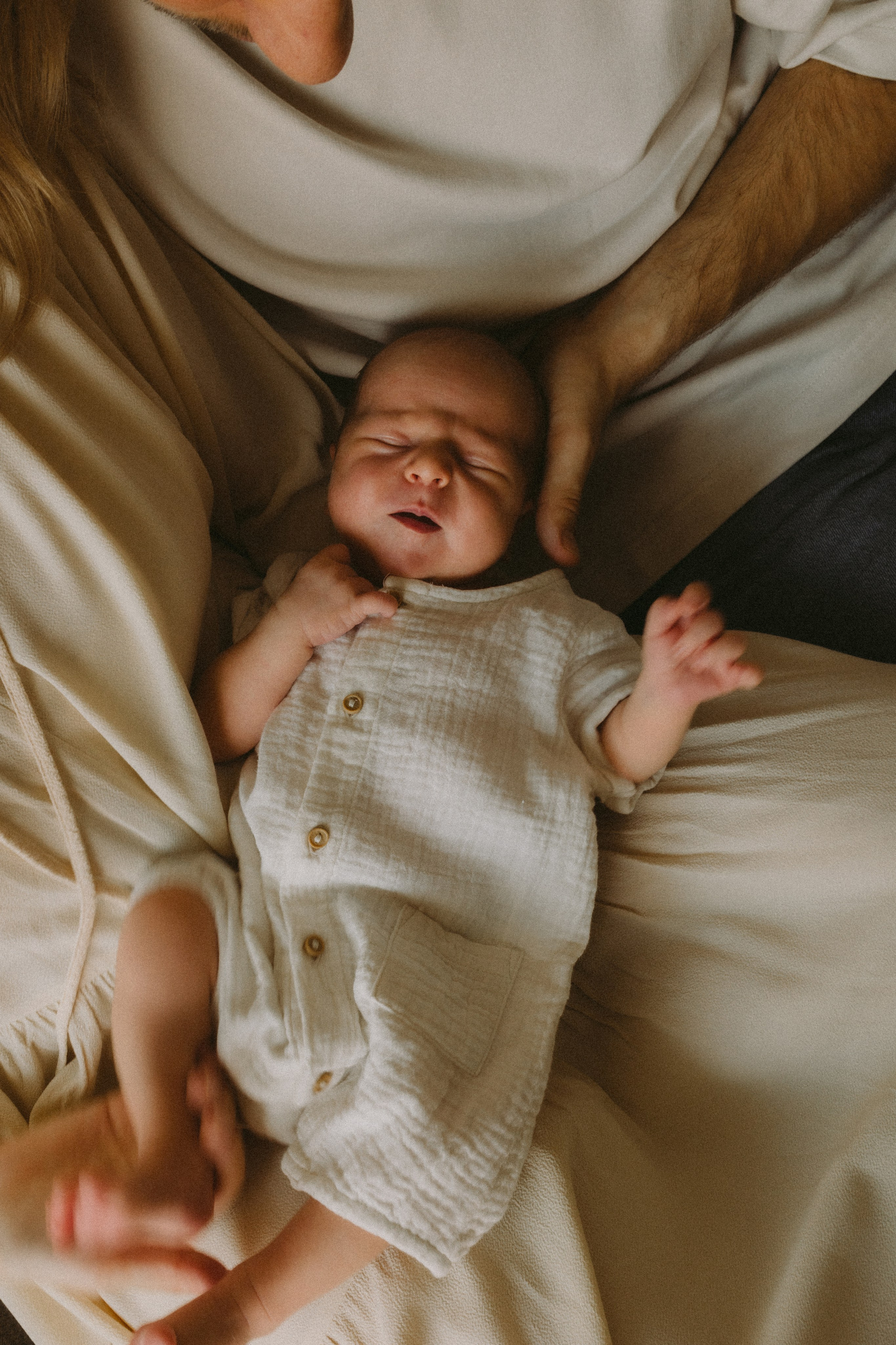 Lifestyle newborn fotosesija | HOME. Vestuvių ir šeimų fotografė Lena Bondarenko / belove photo