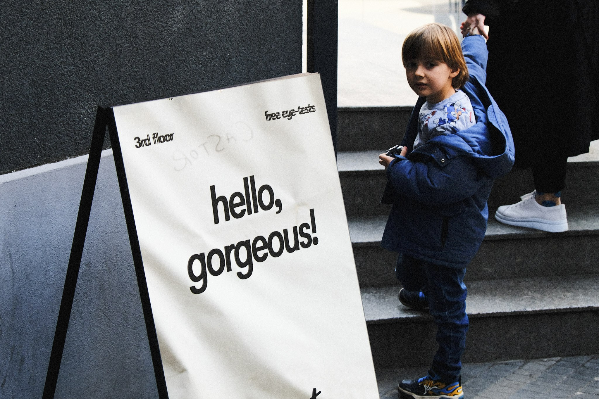 Color street. Humanistic street photographer in Bucharest