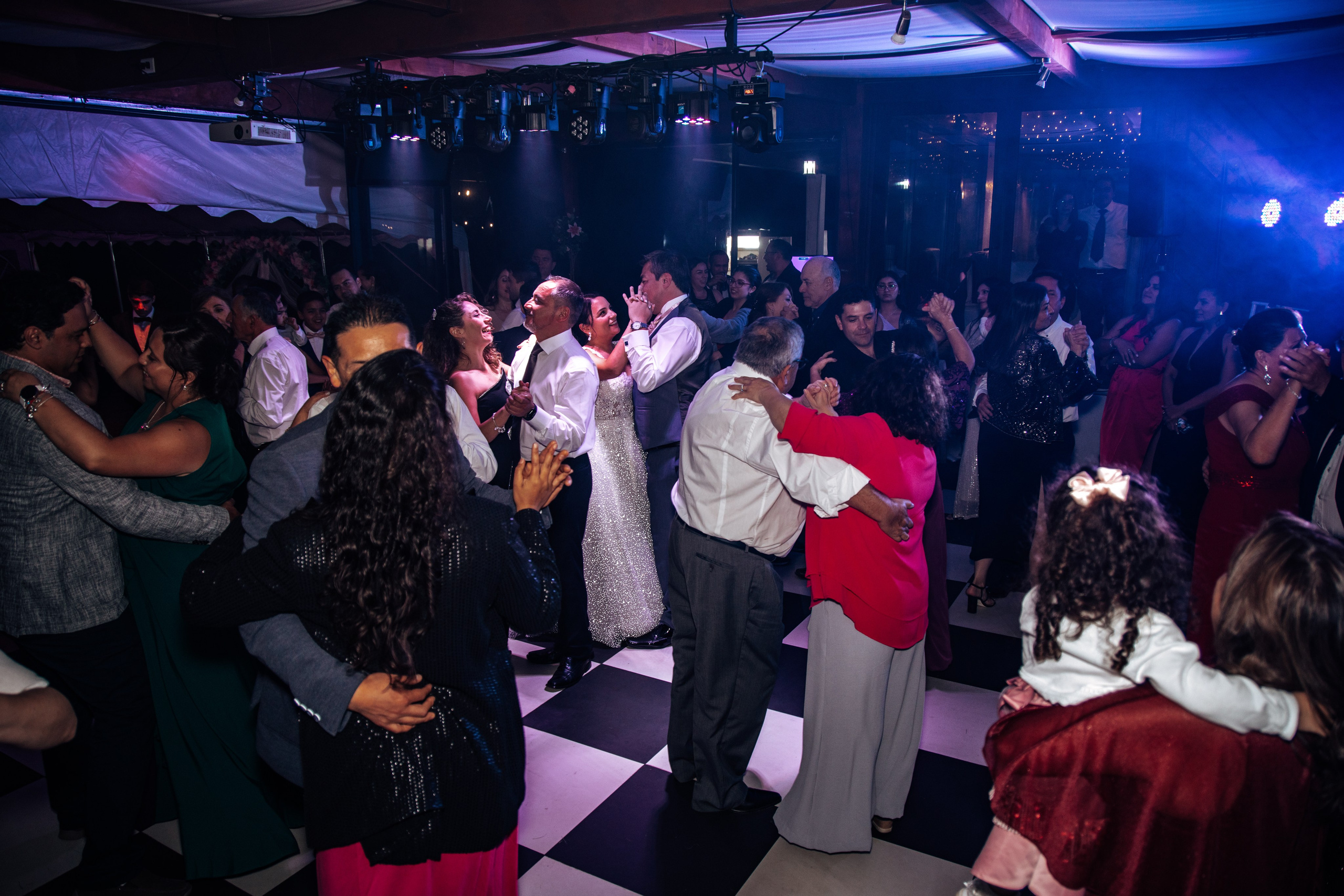 Katherin y Daniel. Dinka & Emilio - El arte de preservar lo que no se repite