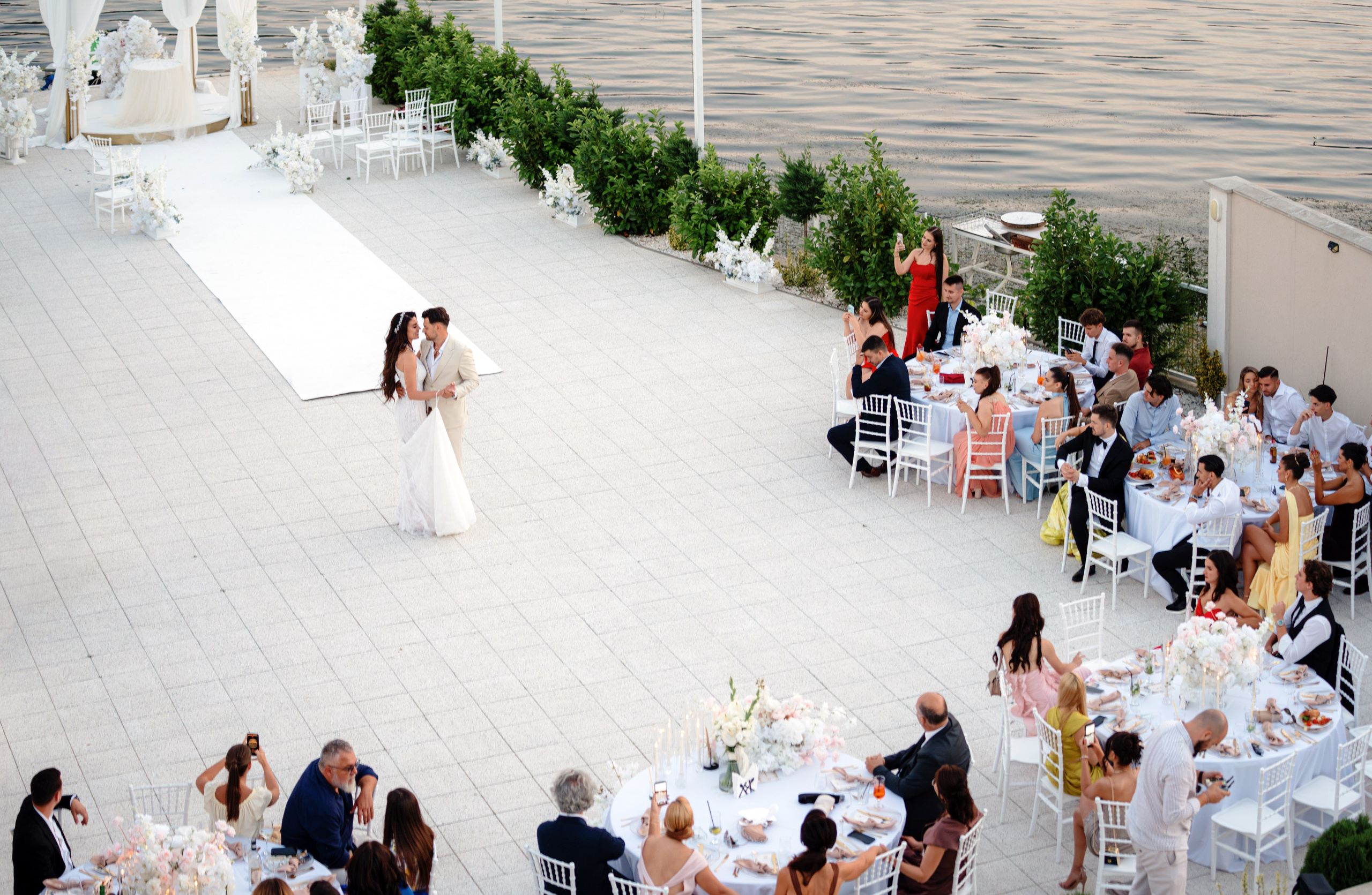 Iubire la apus pe Dunăre | Sonia & Bogdan. Andrei Marta | Fotograf Nuntă & Destination Wedding