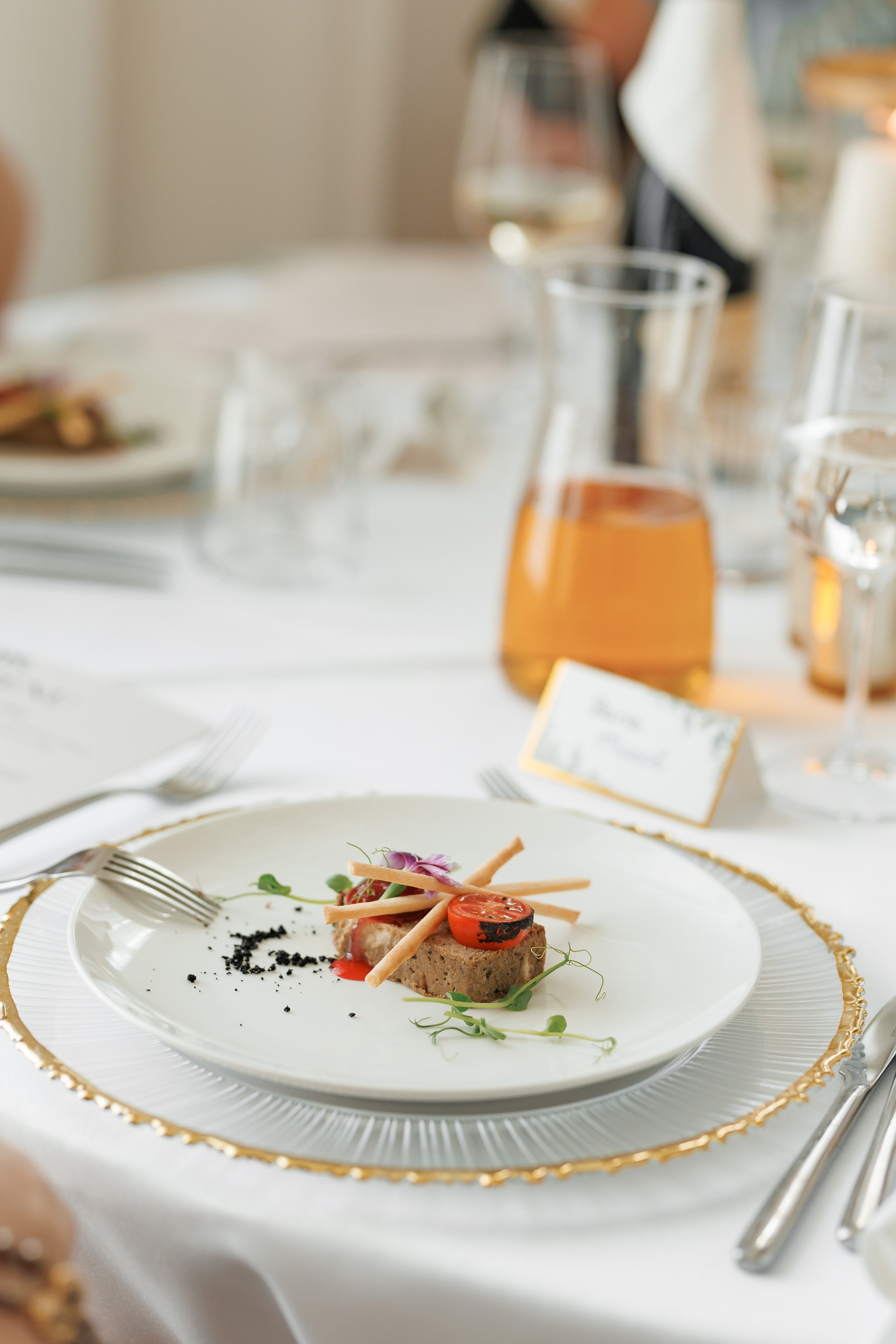 Valeria & Vitaliy. Ziyad Restaurant. 2024. Fotograf ślubny i rodzinny w Krakowie Yana Klymova