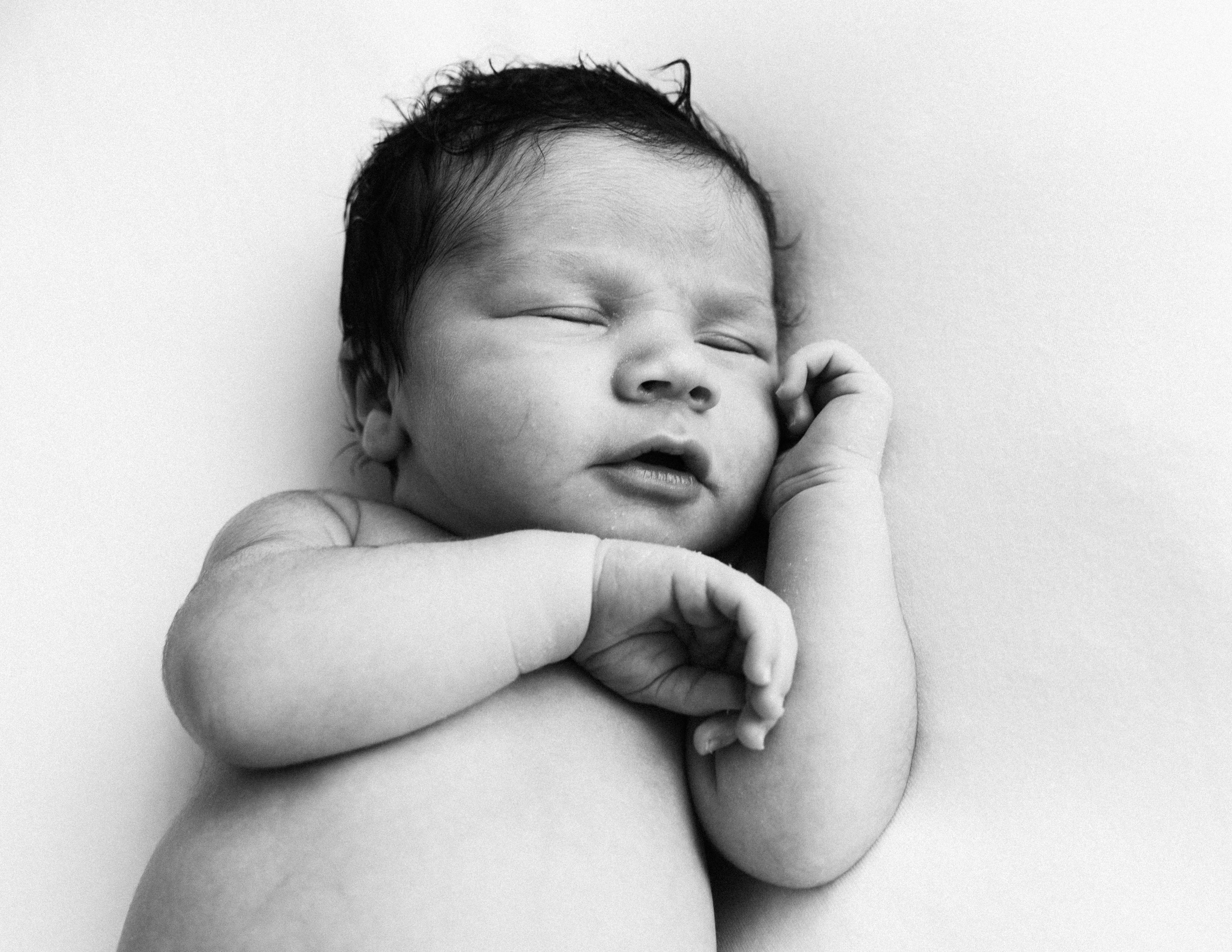 Lifestyle newborn. Los Angeles maternity, boudoir and family photographer