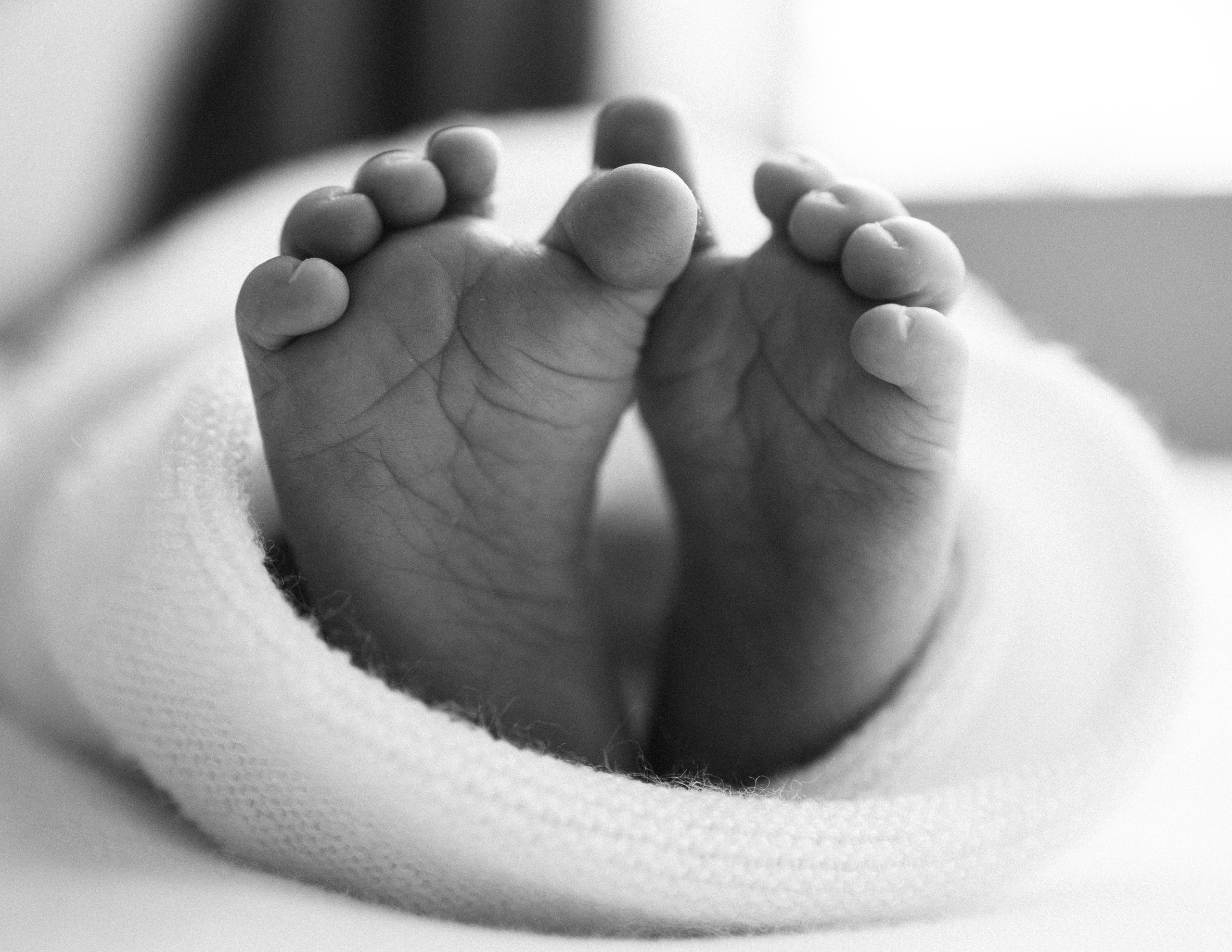 Lifestyle newborn. Los Angeles maternity, boudoir and family photographer