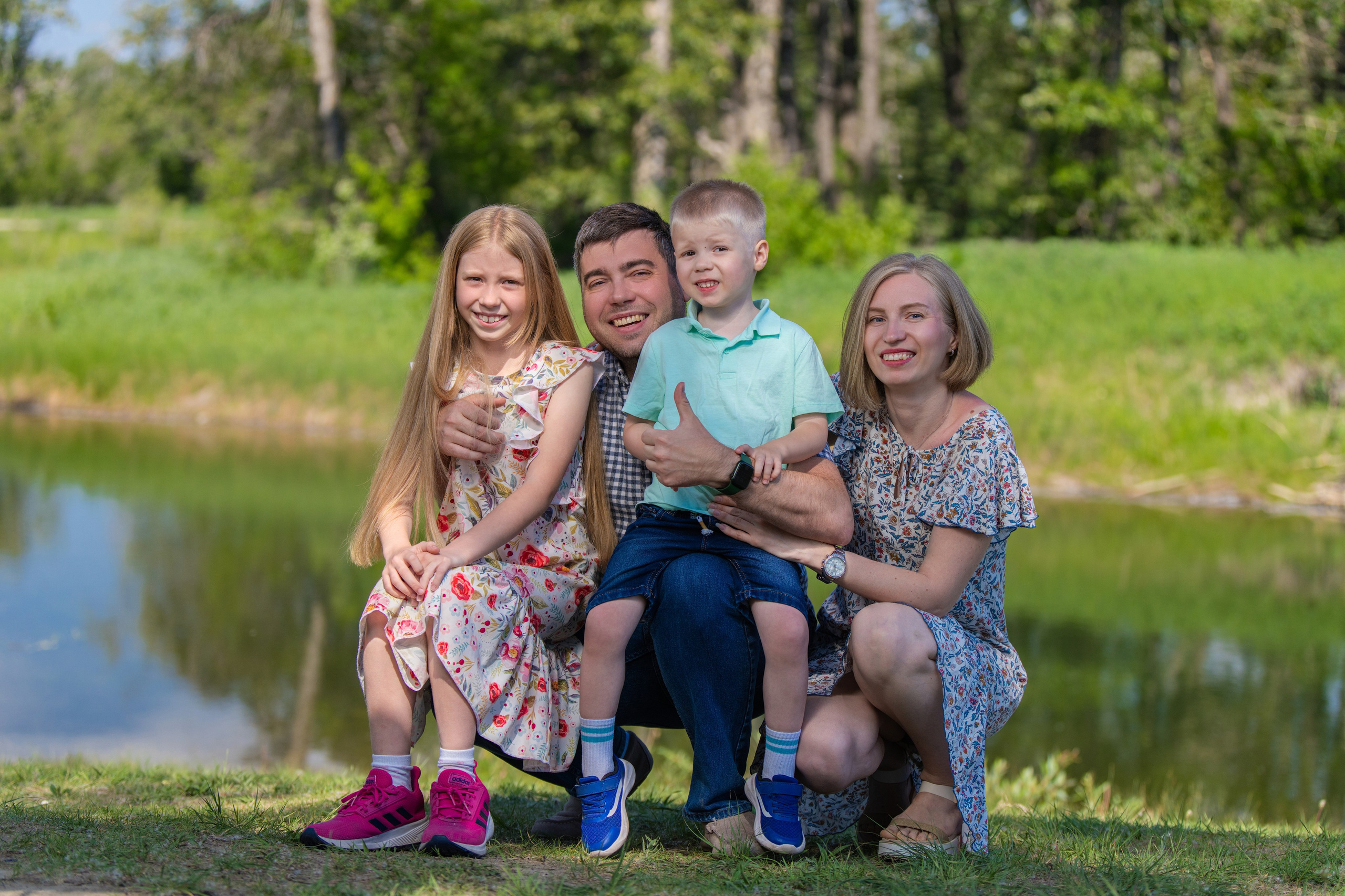 Tanya’s Family. Carlos Lima Photography — Photographer in Calgary