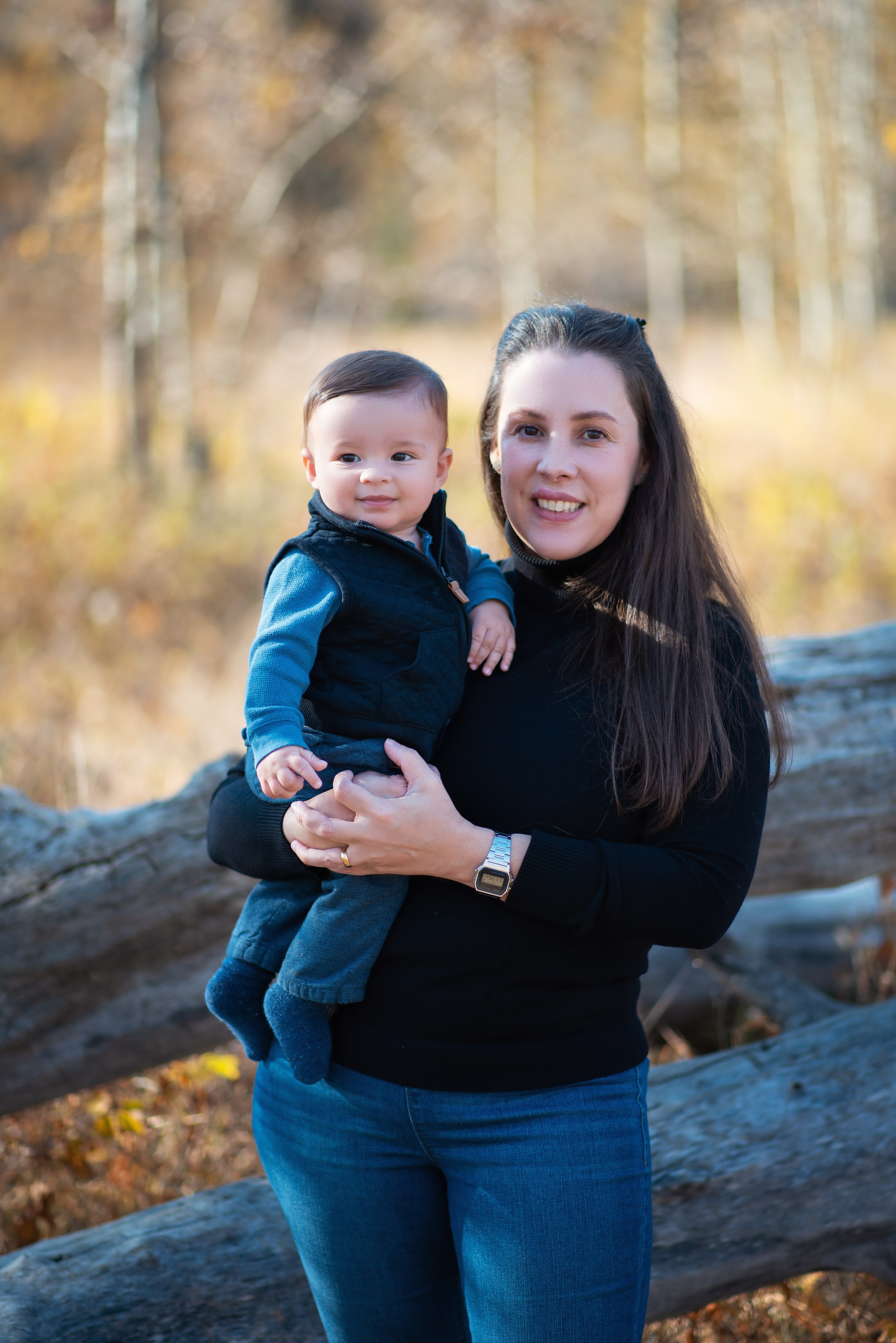 Manuela’s Family. Carlos Lima Photography — Photographer in Calgary