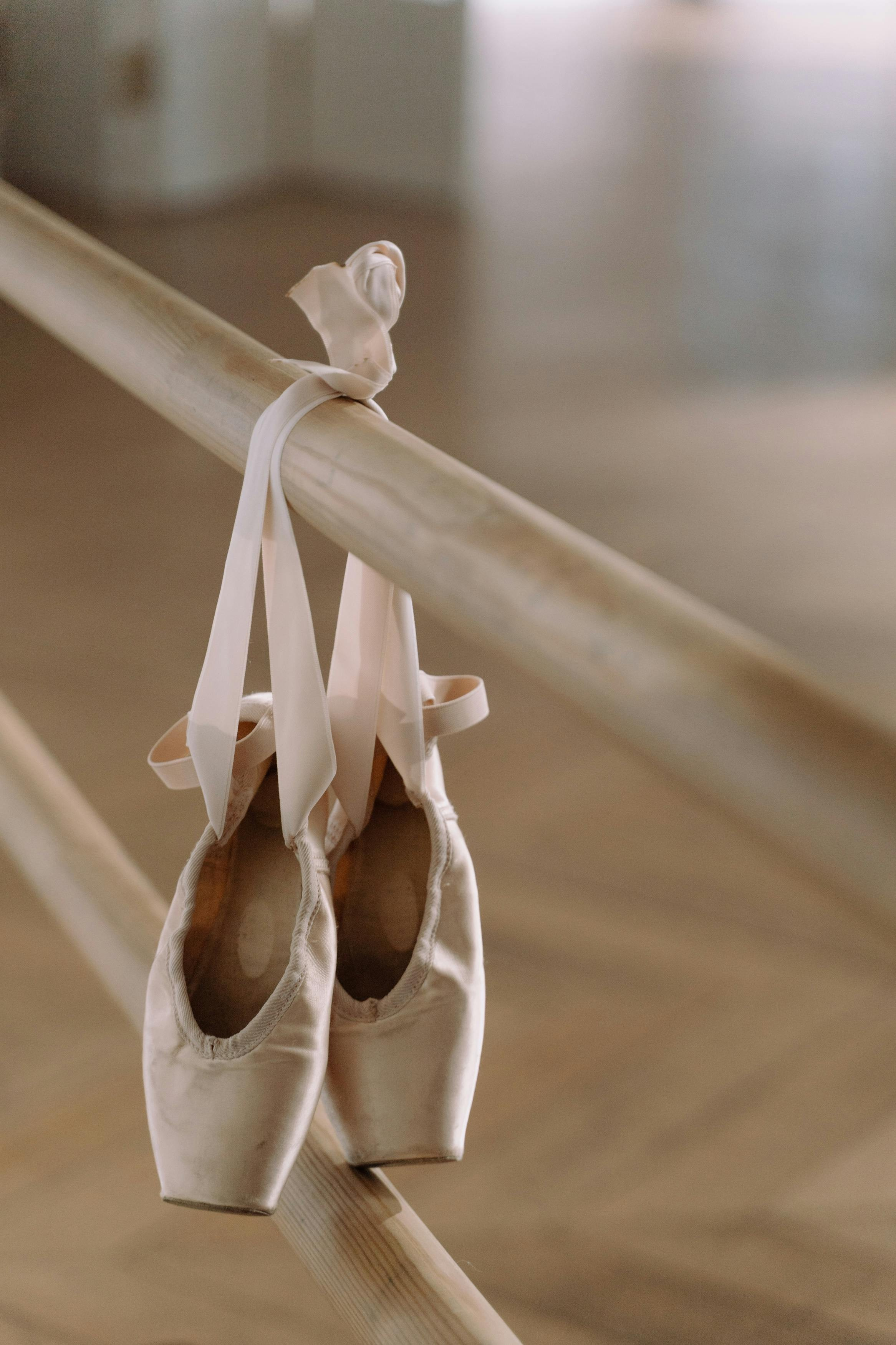 The art of ballet photography — studio session in NYC. Alice Bell — Wedding photographer in New York
