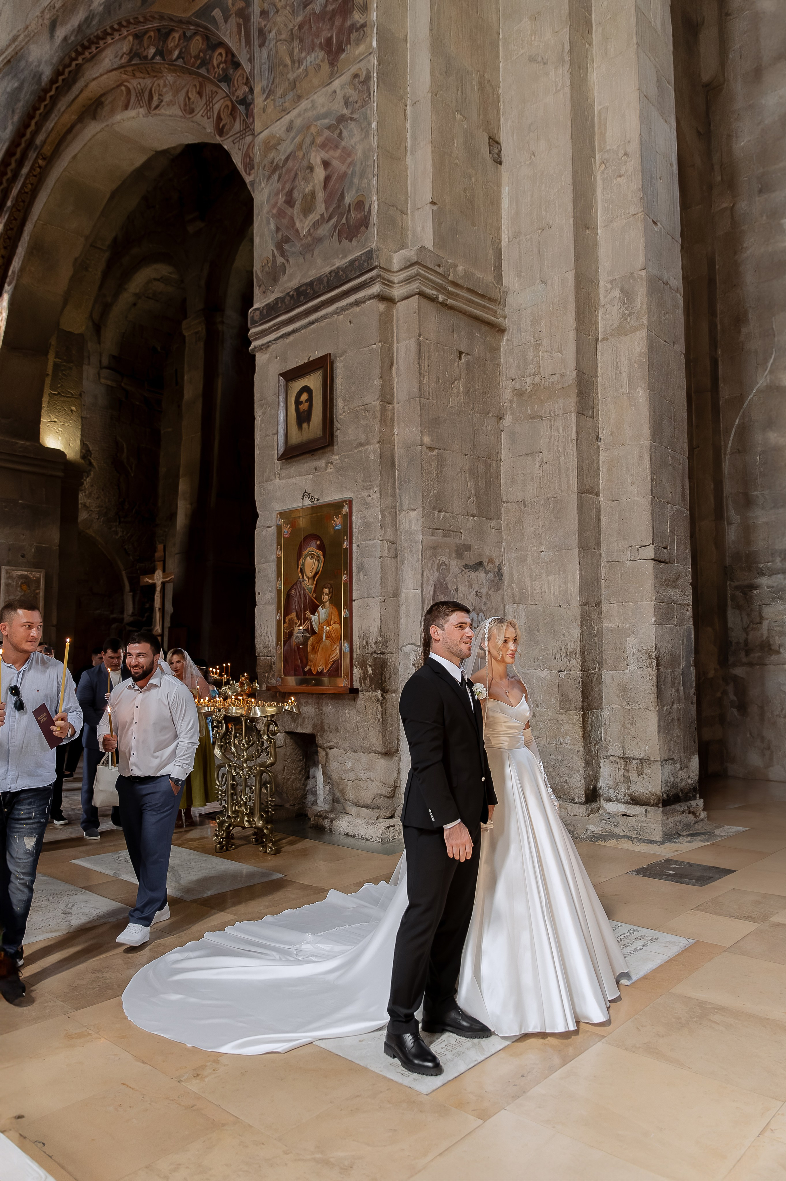 Венчание в Светицховели. Свадебный и семейный фотограф Екатерина Шестакова