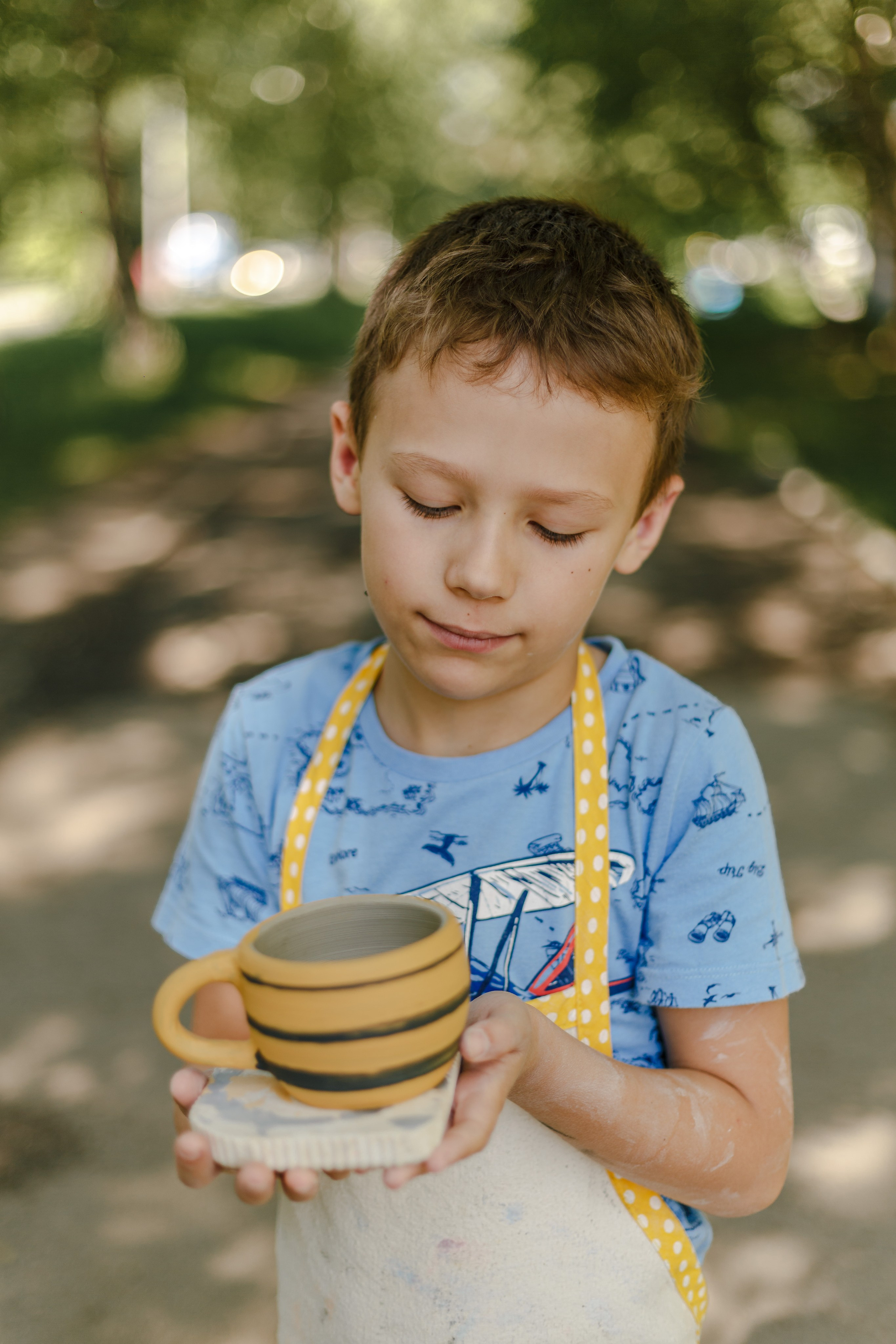 Campamento de verano infantil del taller de cerámica. Fotógrafo de retrato, familia y reportajes en Valencia | España | Europa Vitalii Lumier