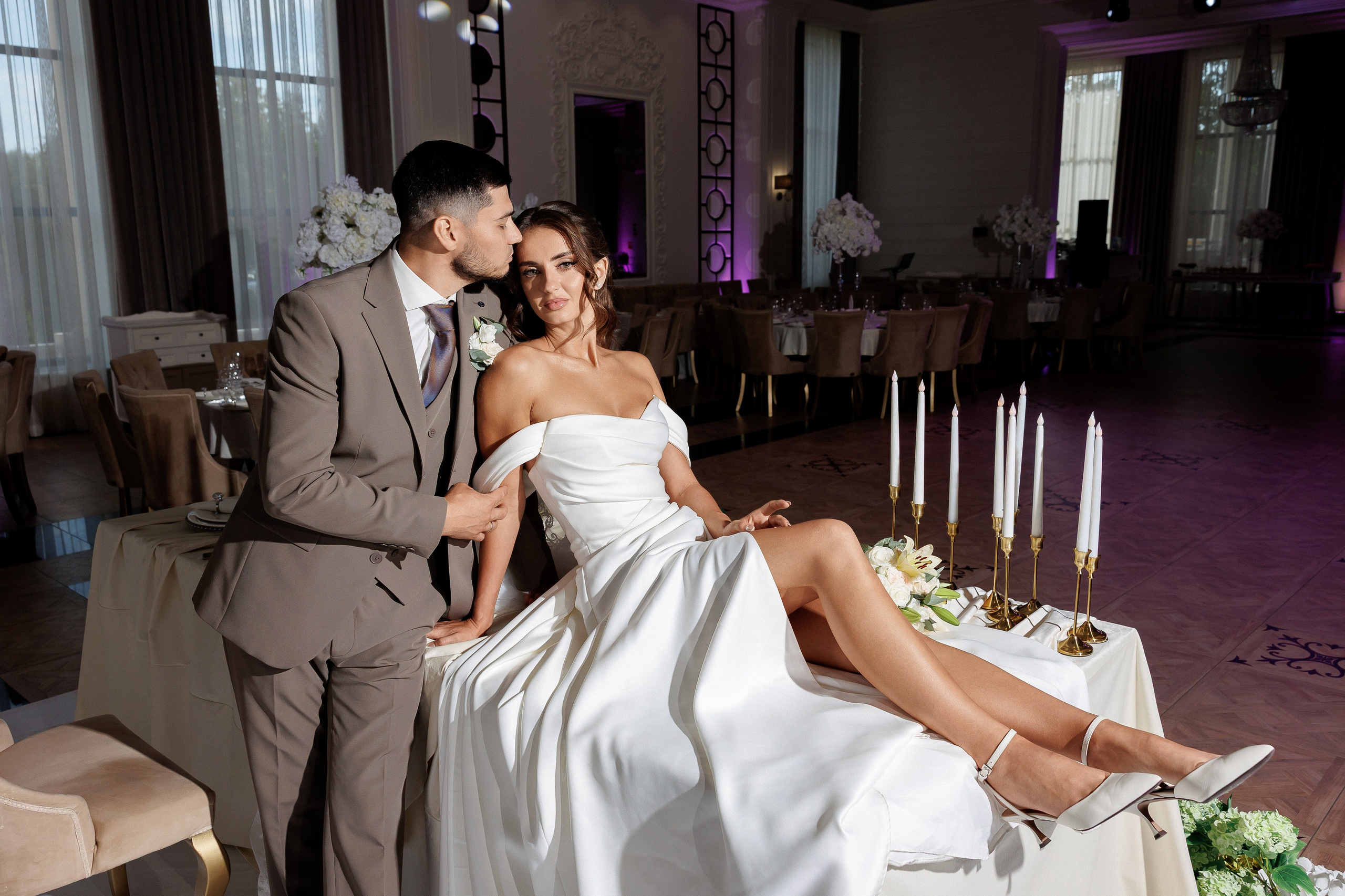 Eugen & Livia — Grand Elysee — Wedding Day. Servicii Foto și Video 067188353