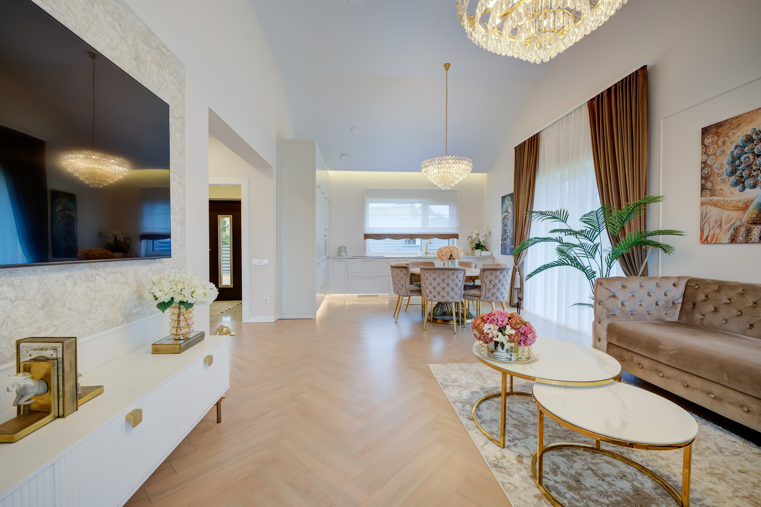 Lentvaris, gražus namas. Elina Sapiega fotografė Vilniuje