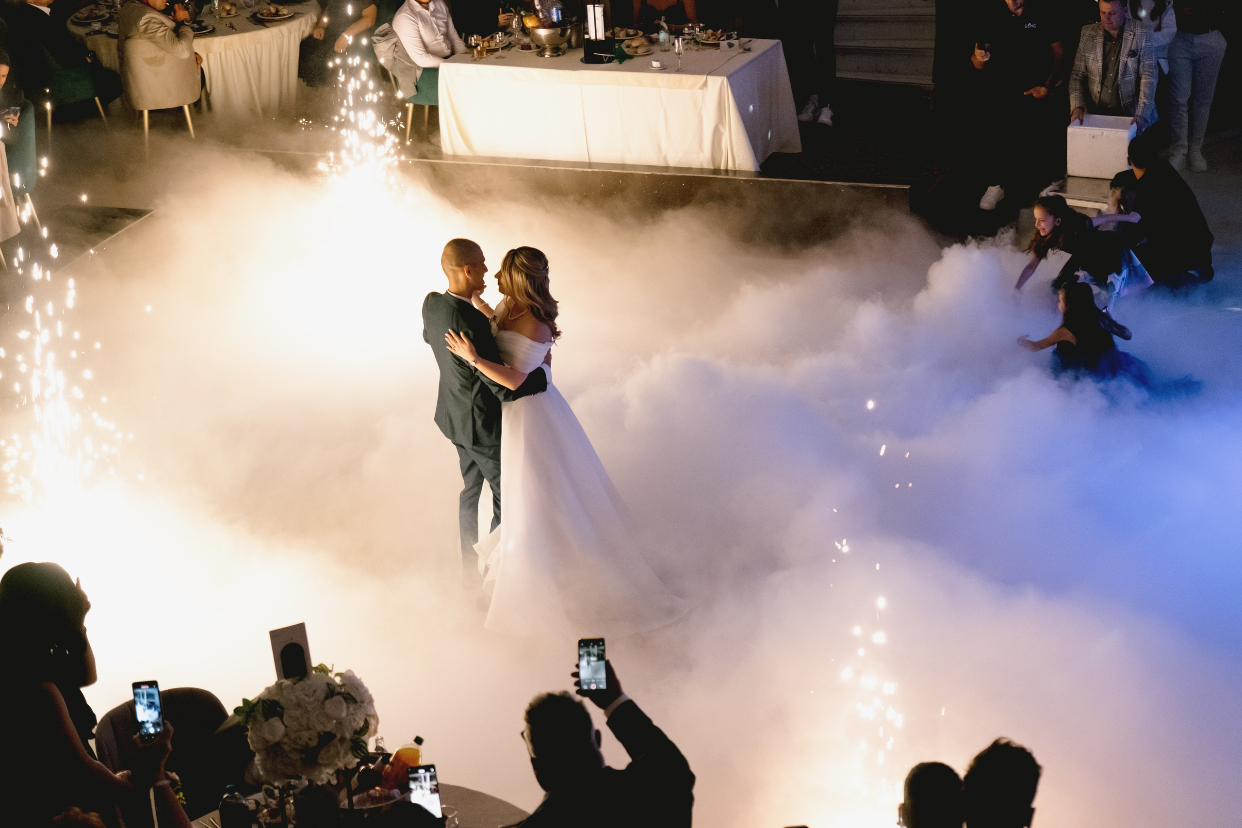 Bianca & Mihnea Pitesti. MDimaFotoStudio. Fotograf de nuntă, evenimente private și de familie