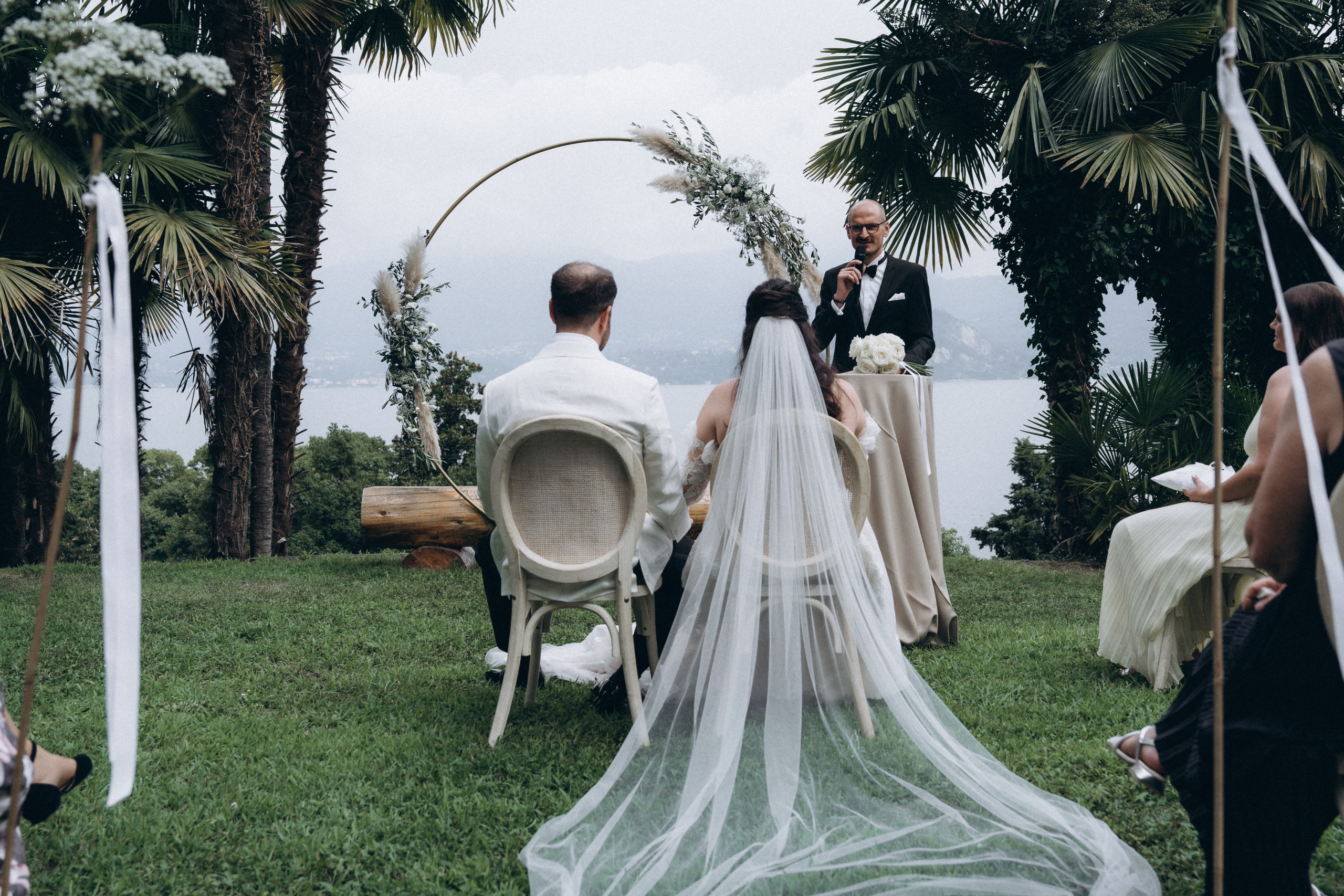 LAURA AND DOMENIK_LAKE MAGGIORE. PHOTOGRAPHER IN ITALY