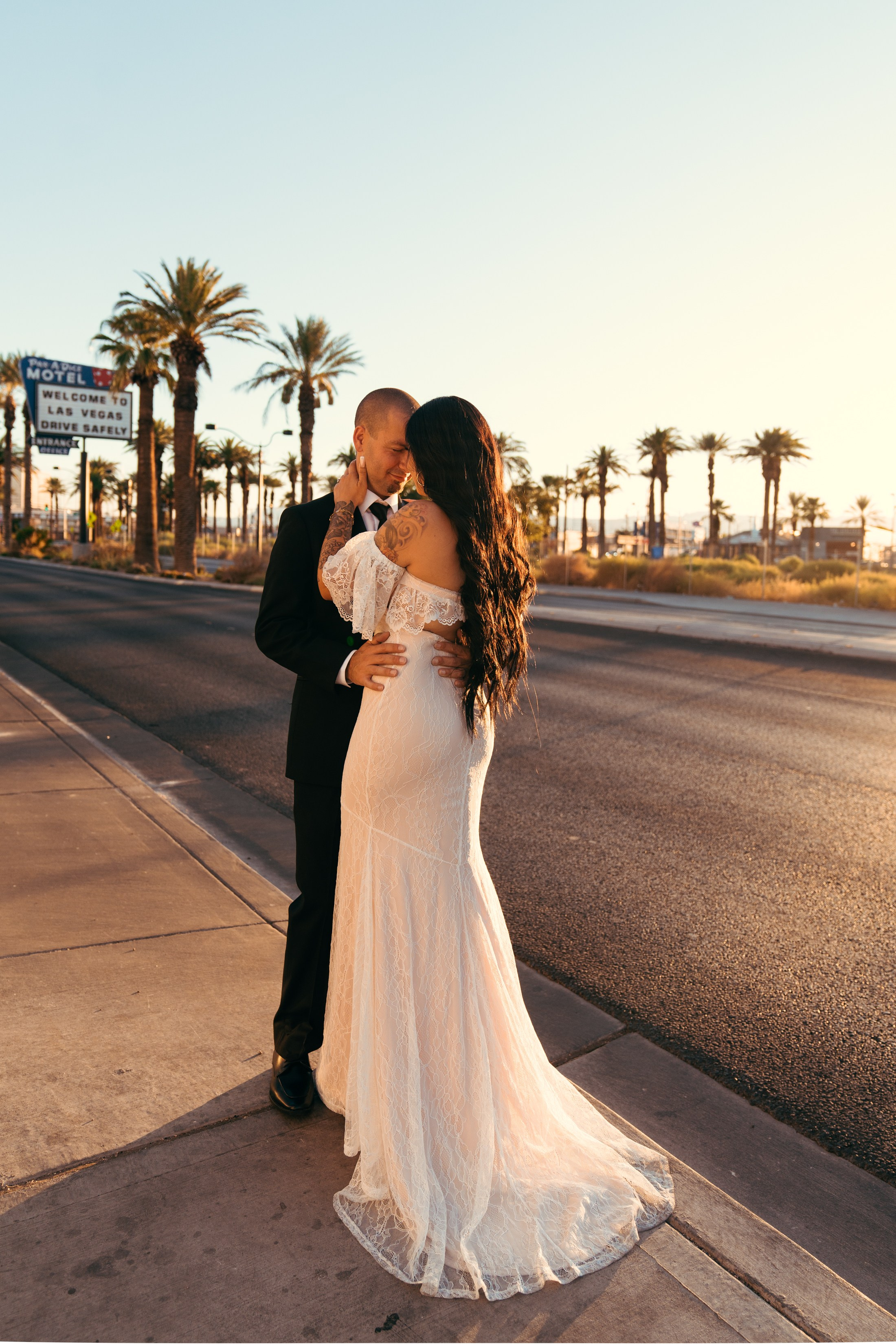 Jessica&Dakoda. Wedding & elopement photographer Viktoriya Kravtsov. Las Vegas