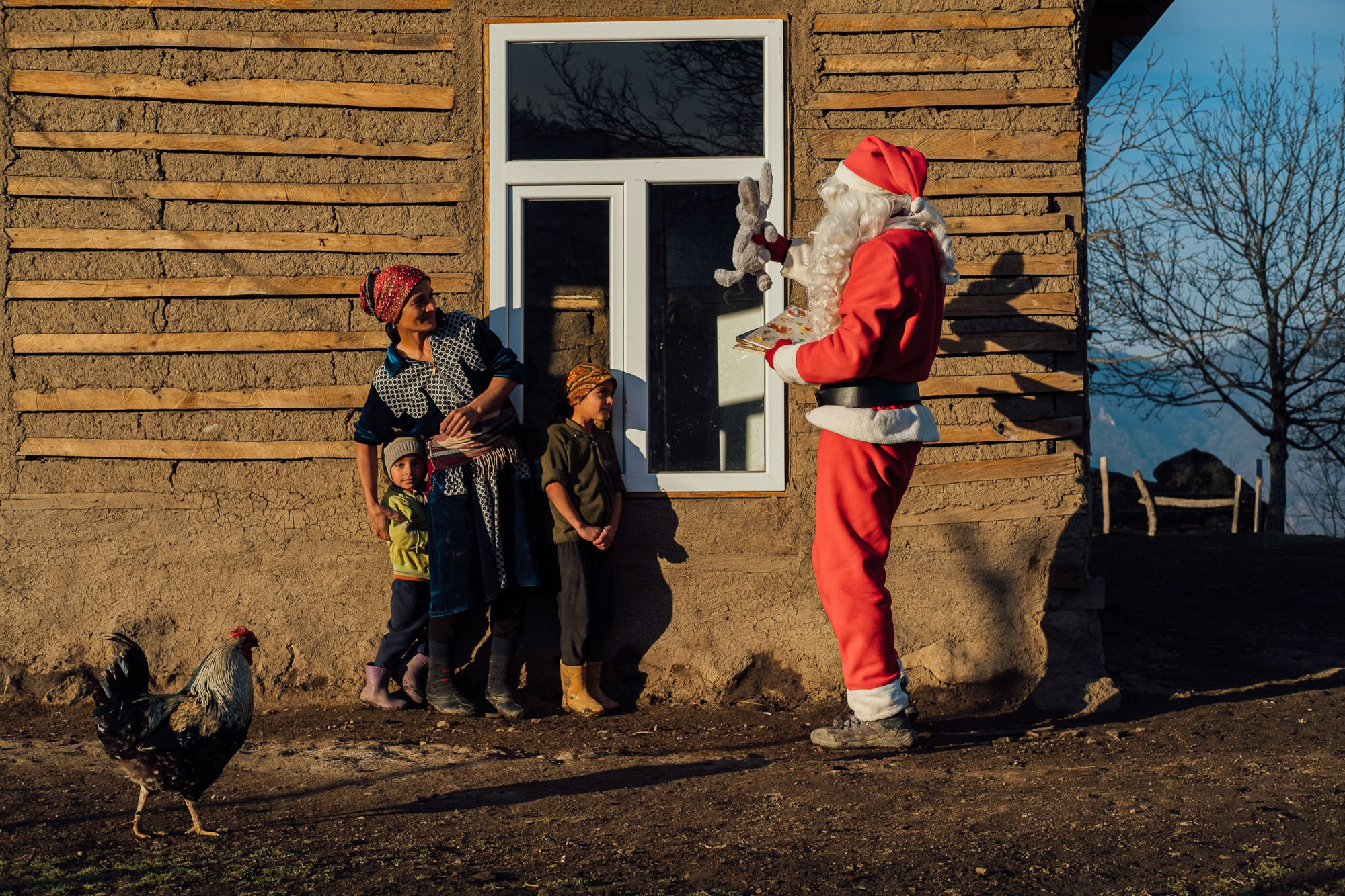Şaxta Baba Ucqar Dağ Kəndlərində - Sosial Layihə. Bakıda Peşəkar Tədbir, Love Story və Təbiət Fotoqrafı — Elşən Baba