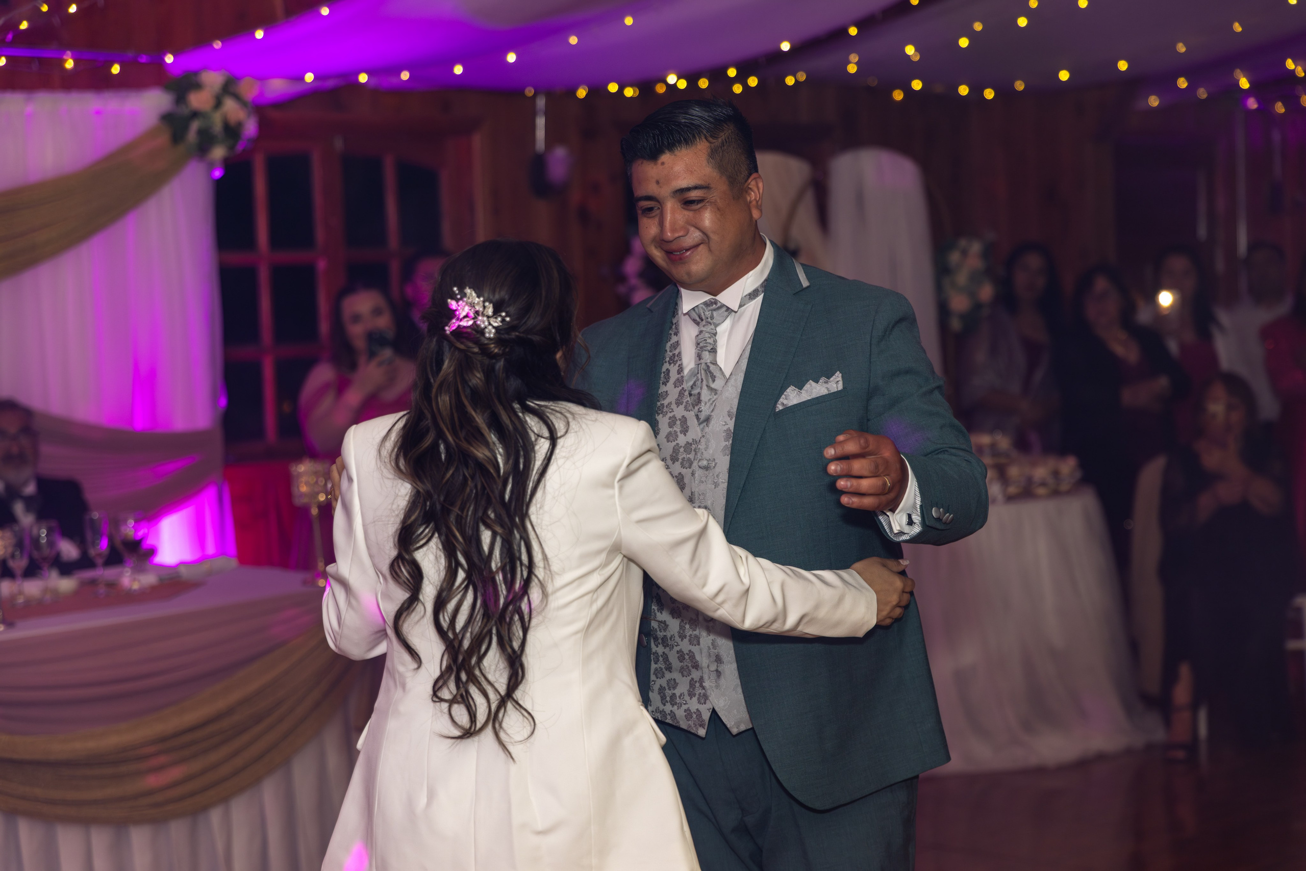 Elizabeth & Luis. Dinka & Emilio - El arte de preservar lo que no se repite