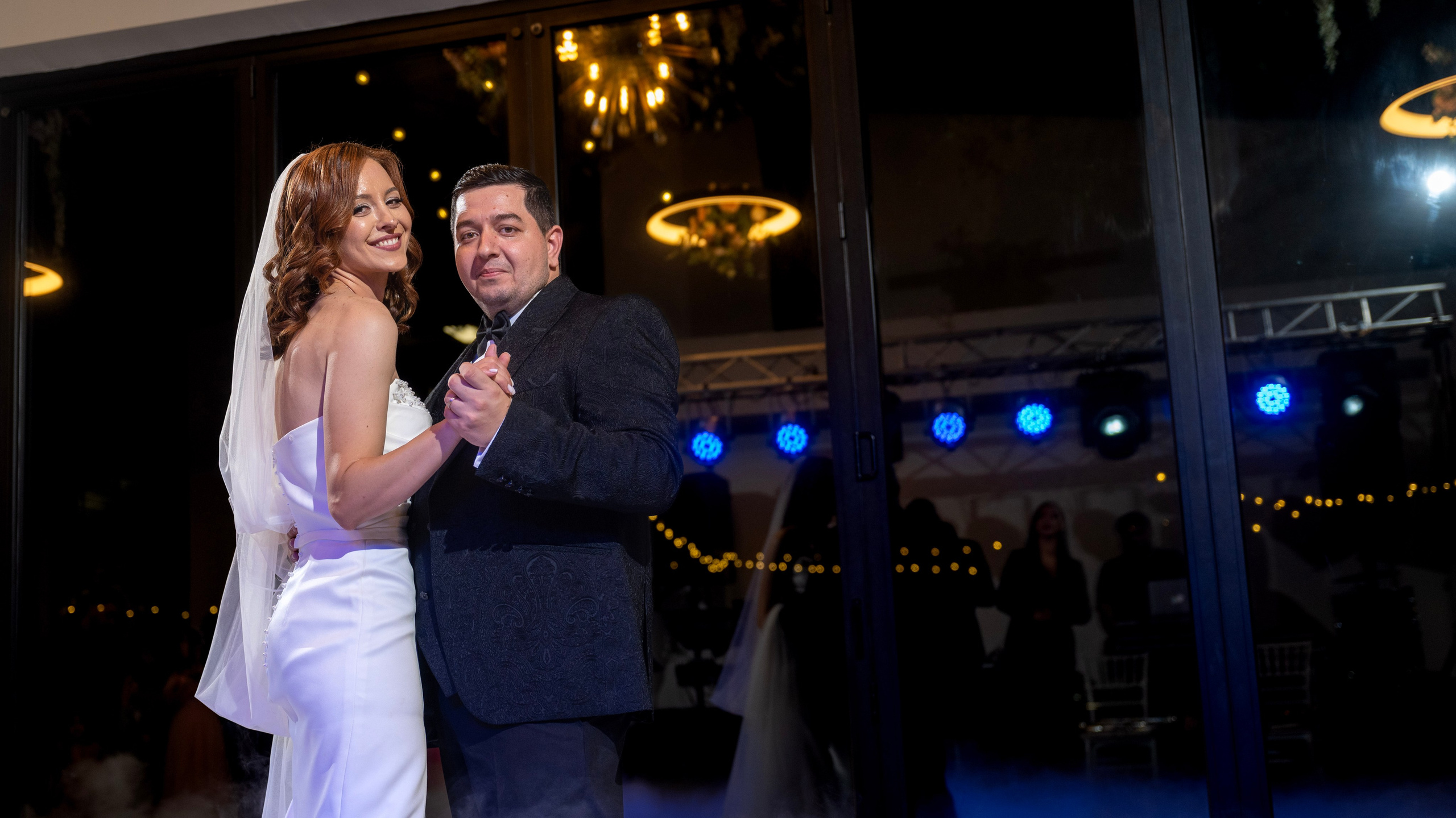 Cezara&Vali. Fotograf de evenimente si portret!
