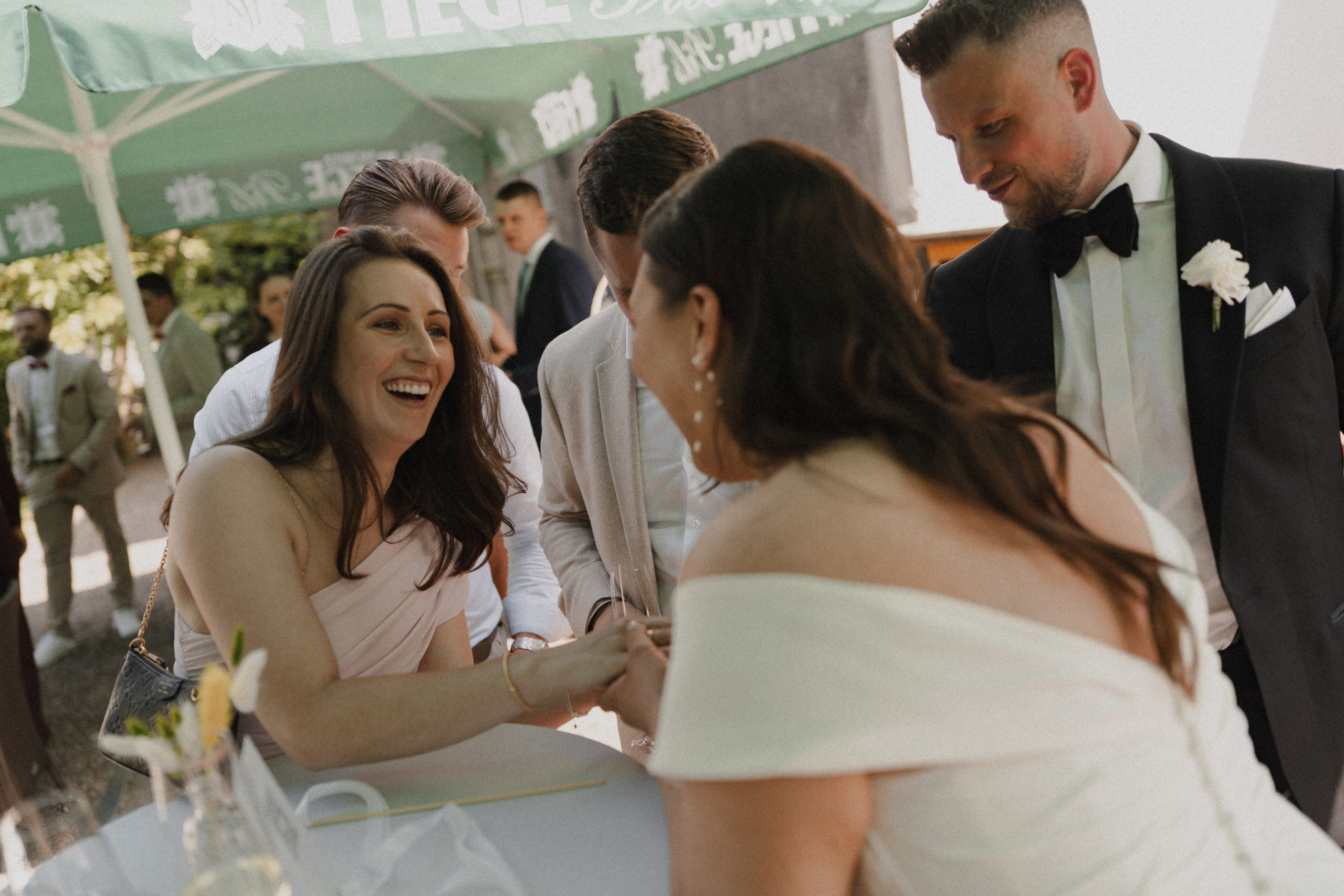 Jessica & Felix I Gesellschaft Harmonie Bochum. Hochzeitsfotografin Bochum | Halyna Reiche Fotografie NRW