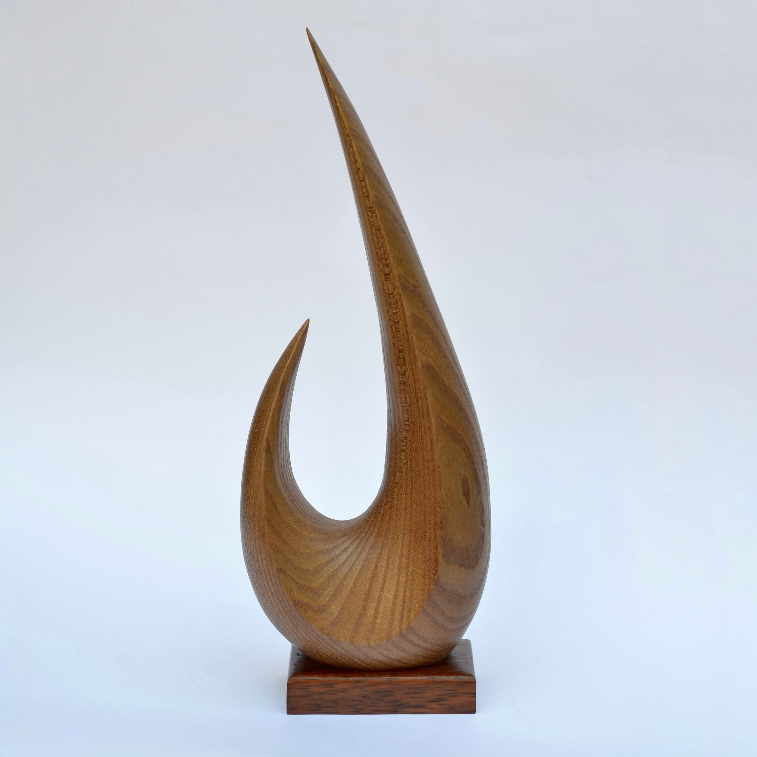 Всплеск. Резьба по дереву. Уникальные декоративные скульптуры для интерьера