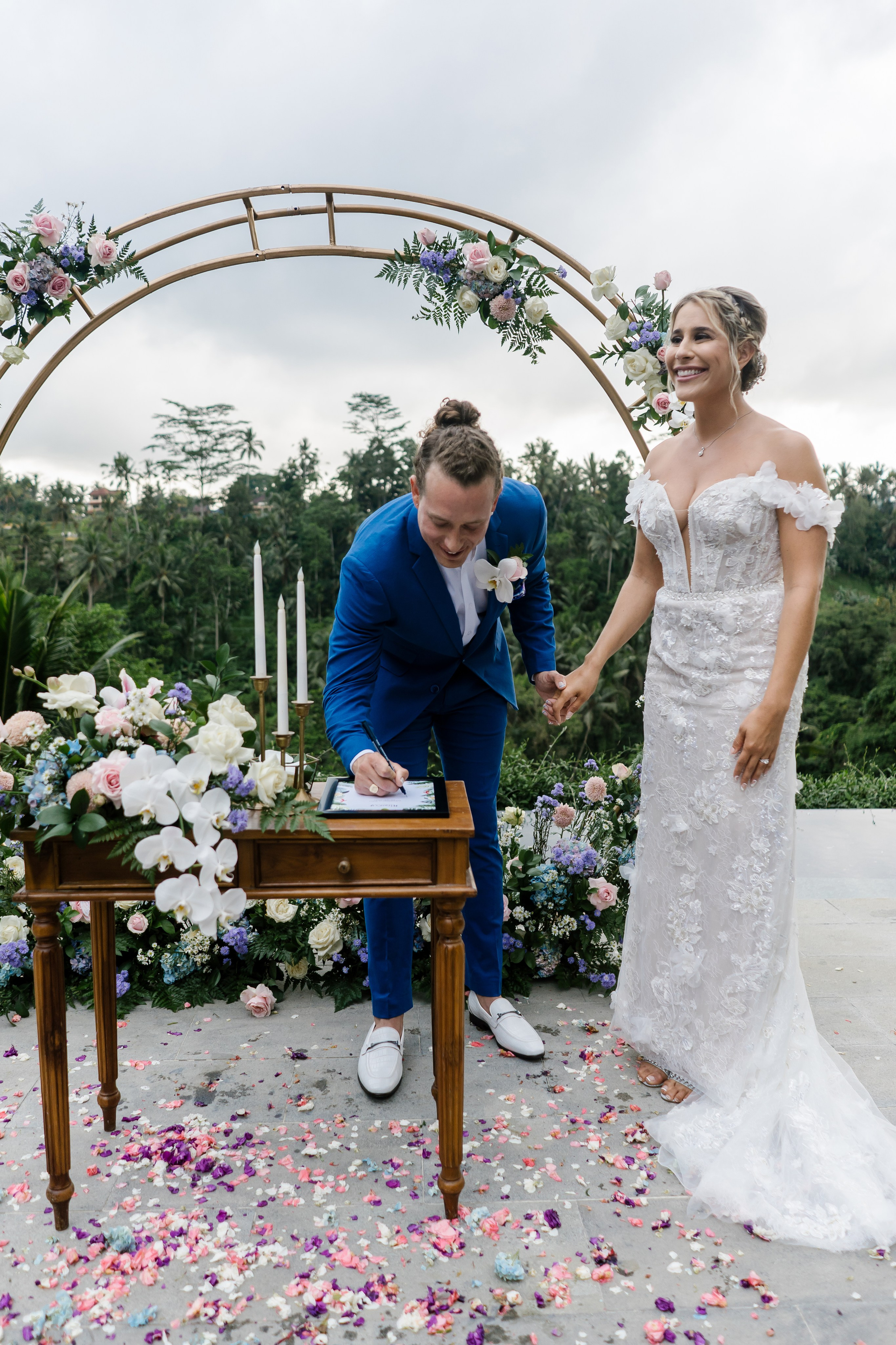 Jamie & Jordan. Female Photographer in Bali