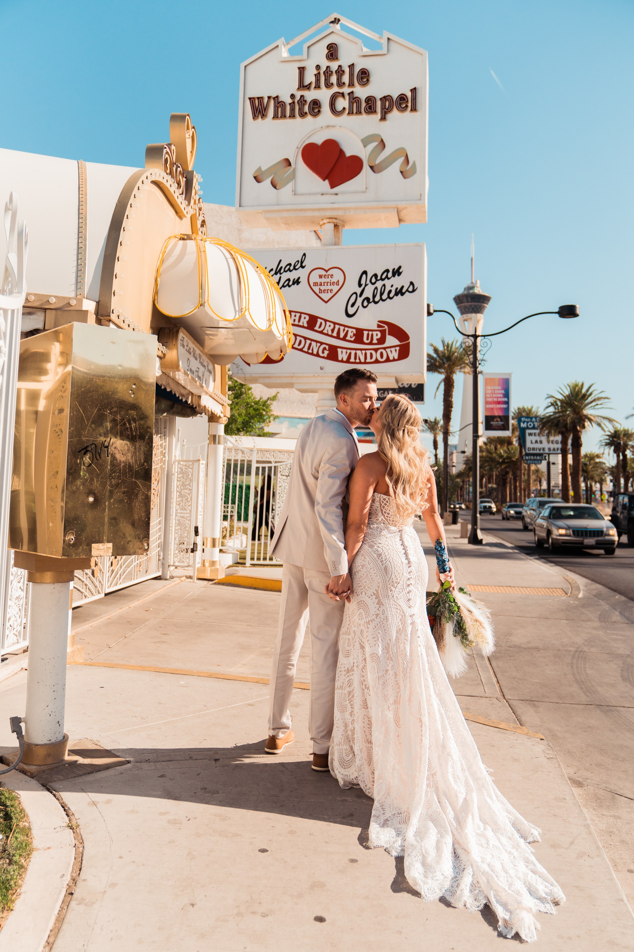Kristin&Jerry. Wedding & elopement photographer Viktoriya Kravtsov. Las Vegas