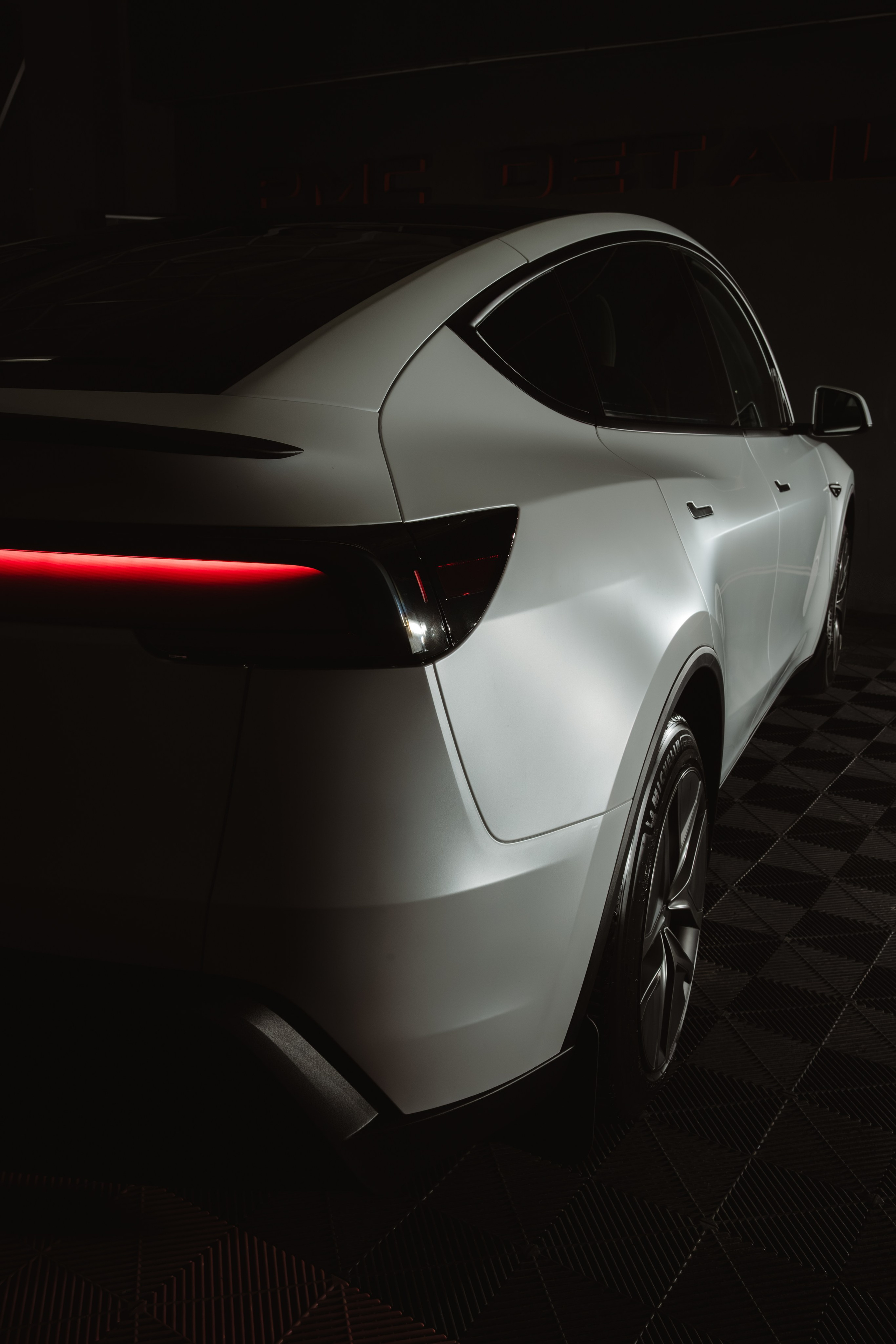 Tesla Model Y (PMC Detailing). Adrian Visovan - Fotograf Iasi