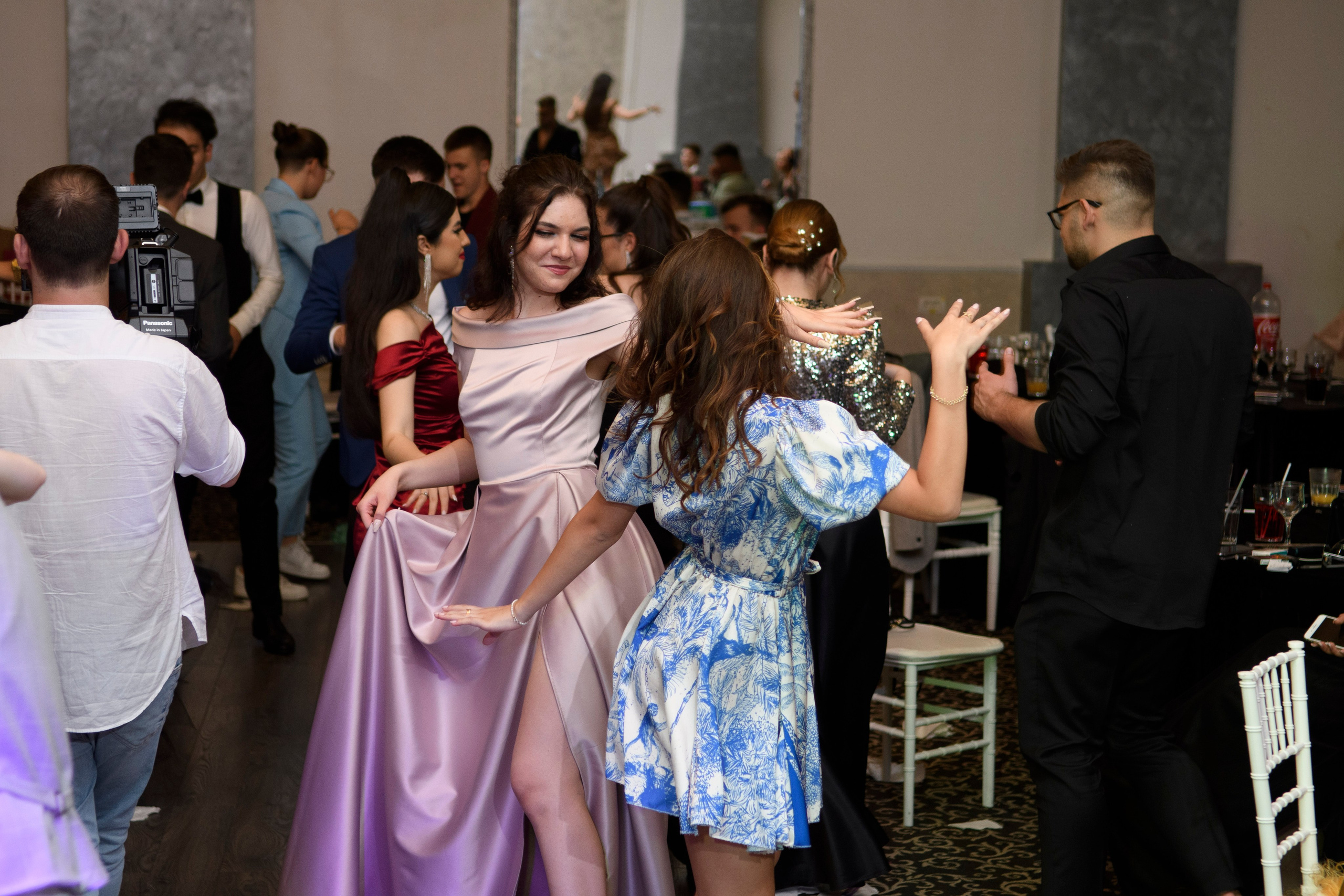 Bal liceul Virigil Magearu - Velveto. MDimaFotoStudio. Fotograf de nuntă, evenimente private și de familie