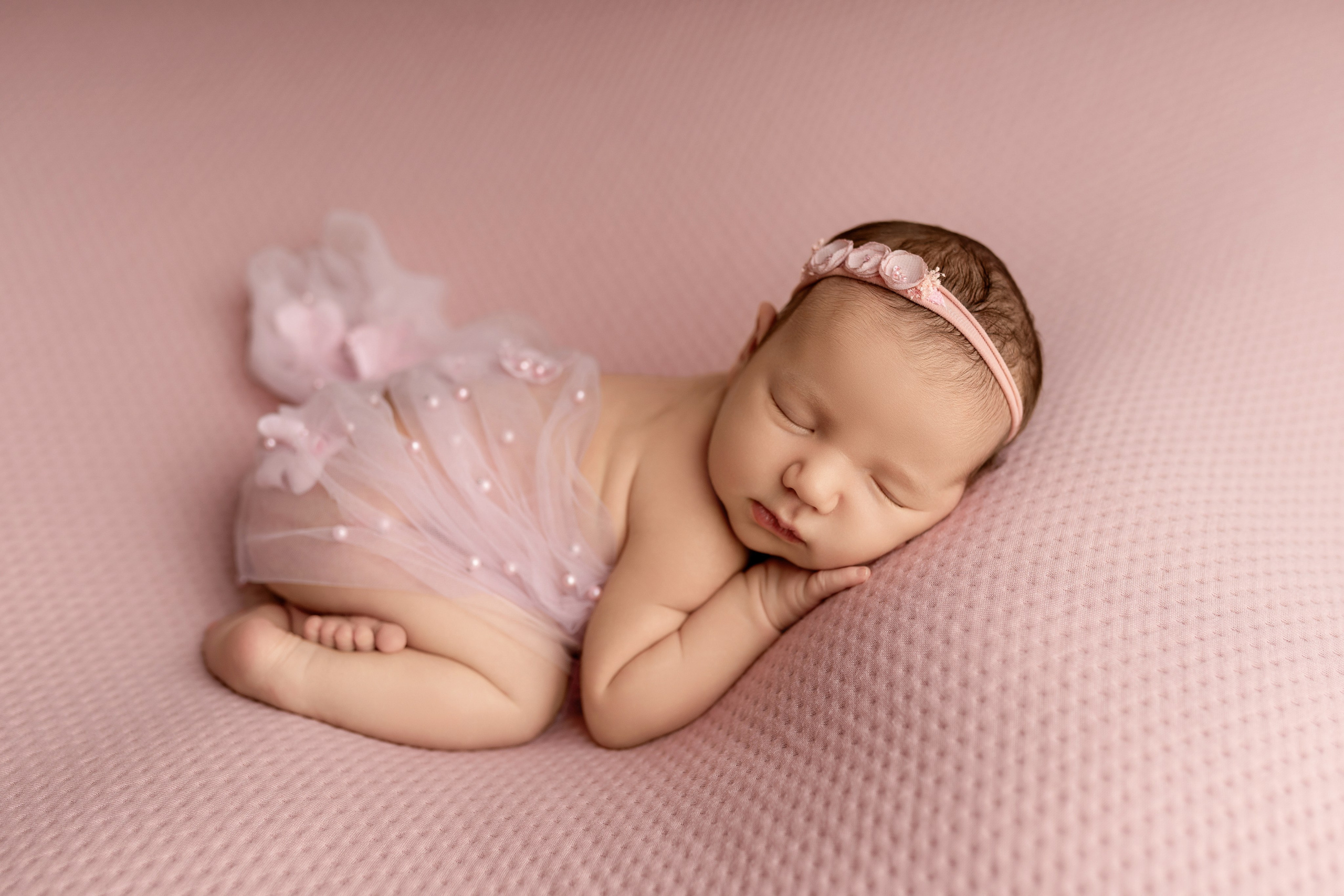 Esu Aleksandra naujagimių ir kudikių fotografė iš Vilniaus