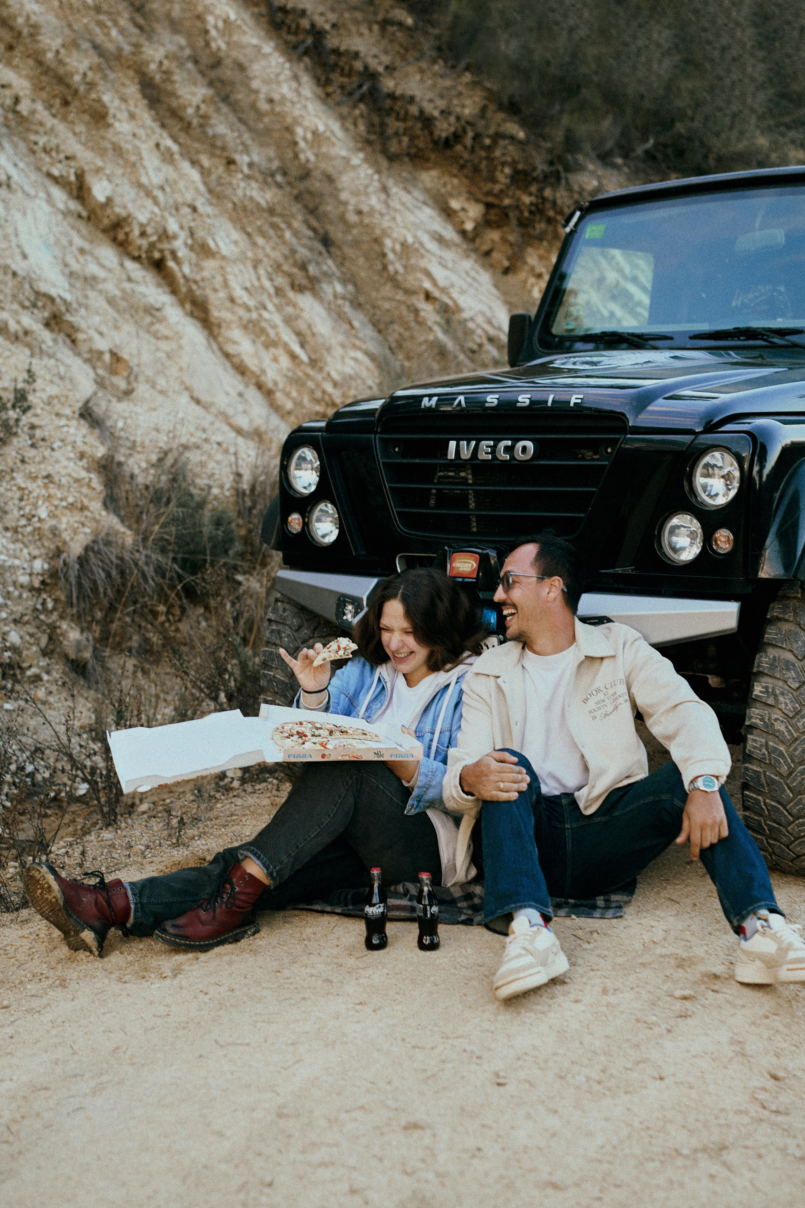 Луис и Лена. Машина. Фотограф в Барселоне Жанна Захарченко