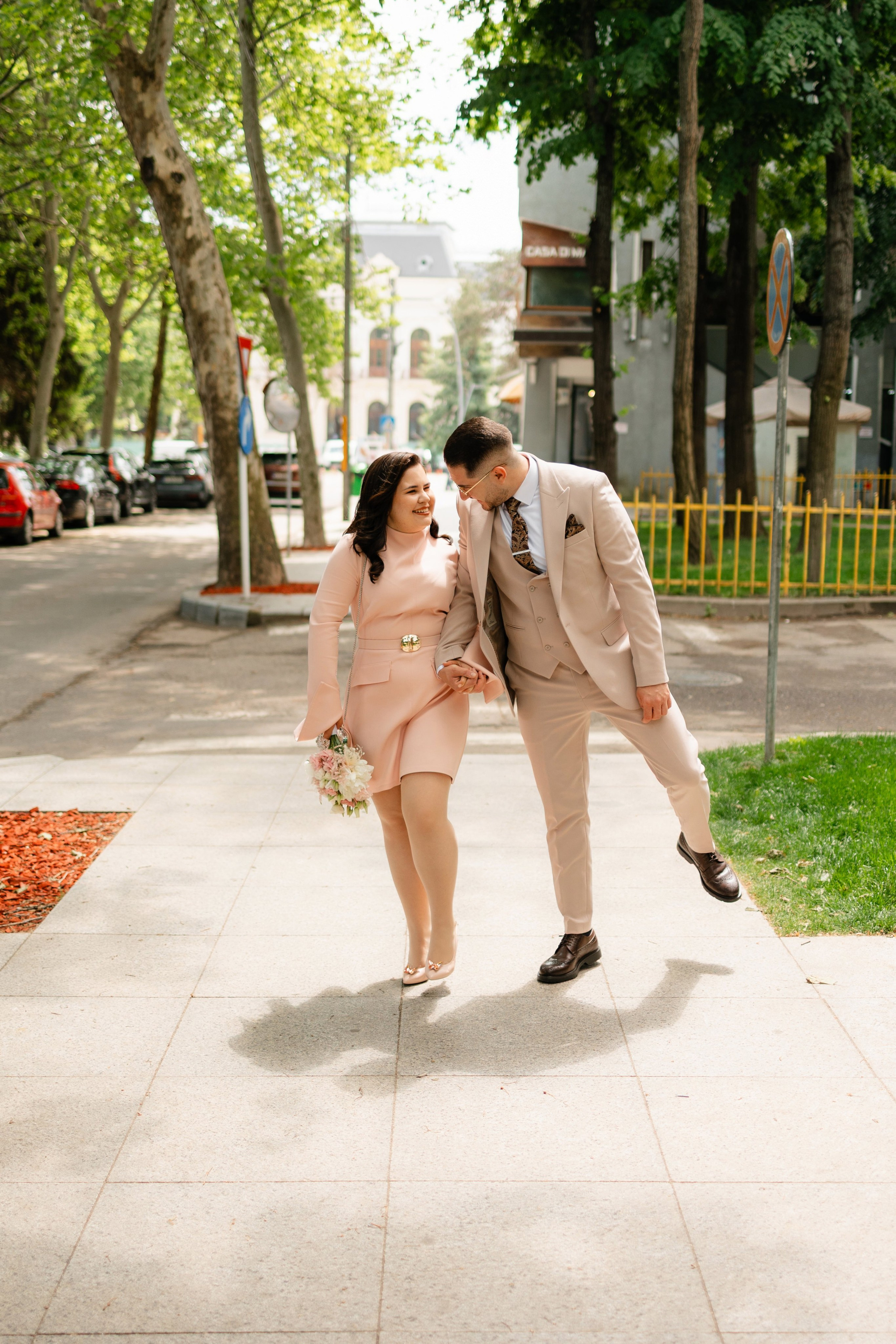 Olivia & Alex. Wedding Photographer, based in Iasi, Romania, but will travel all over the globe to make sure you look amazing in all your wedding photos