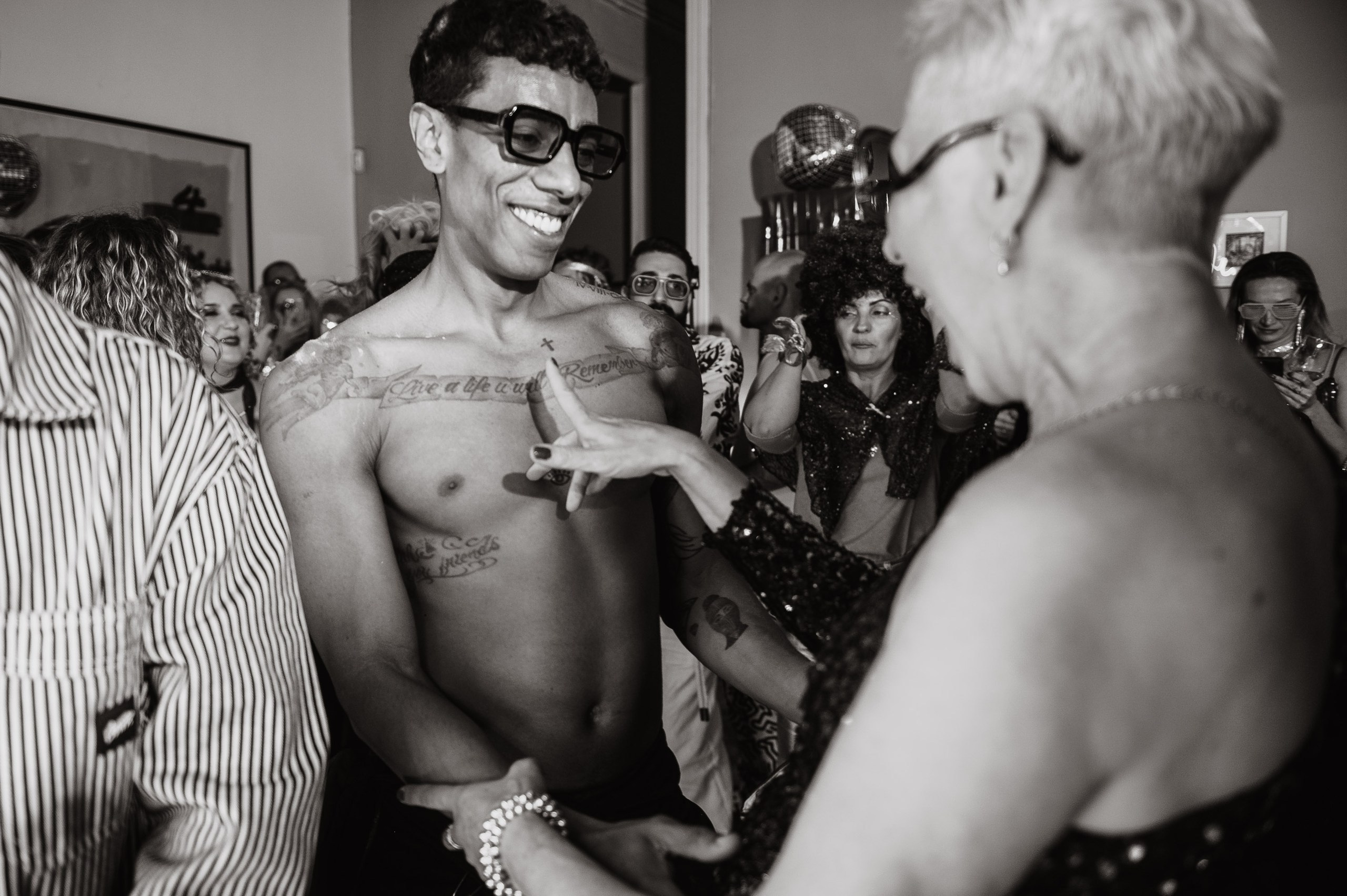 Show en estilo Studio 54 — fotografía de evento temático. Фотограф Екатерина Гасанова — фотосессии в Барселоне