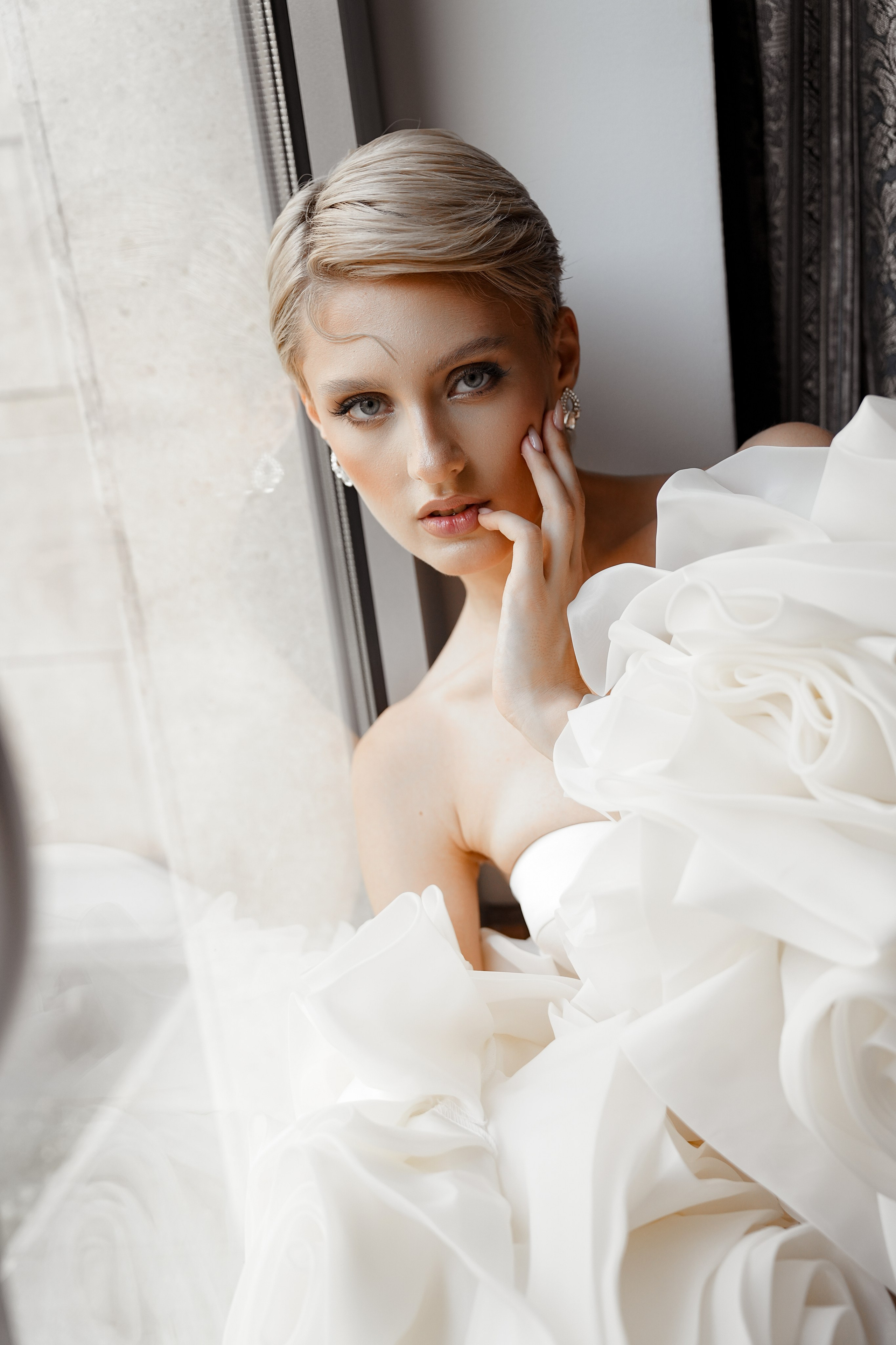 Николь Амир