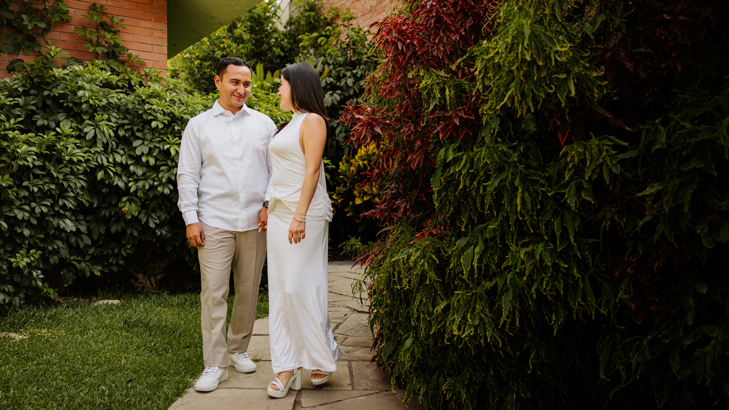 Alejandra y Brayan. Fotógrafo de Bodas en Lima | Ronhy Altamirano. Fotografía narrativa y cinematográfica para bodas, quinceañeras y eventos exclusivos