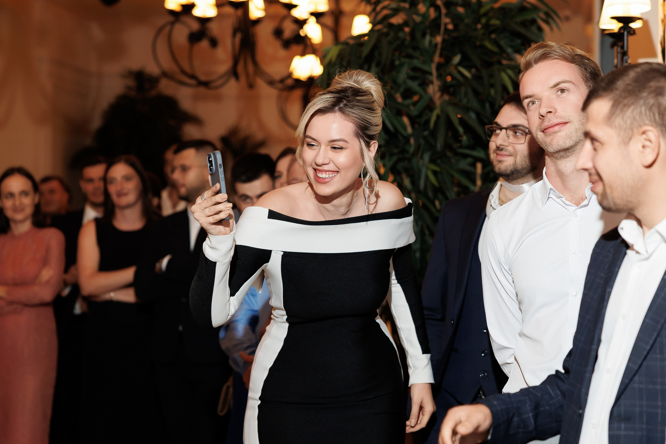 Serghei & Erica — Queen Residence. Servicii Foto și Video 067188353