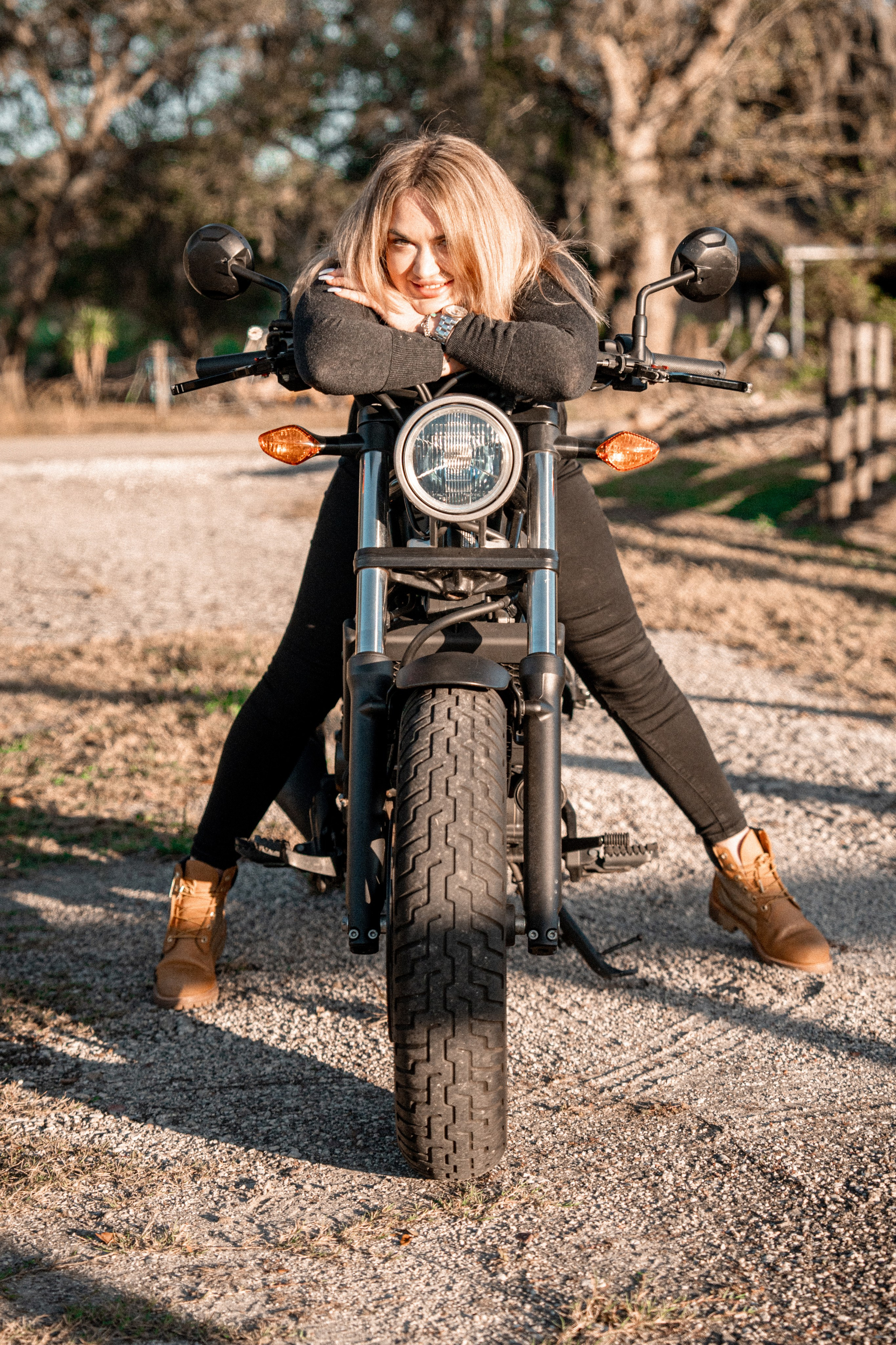 Anna on a Bike. Welcome to my video and photo world!
